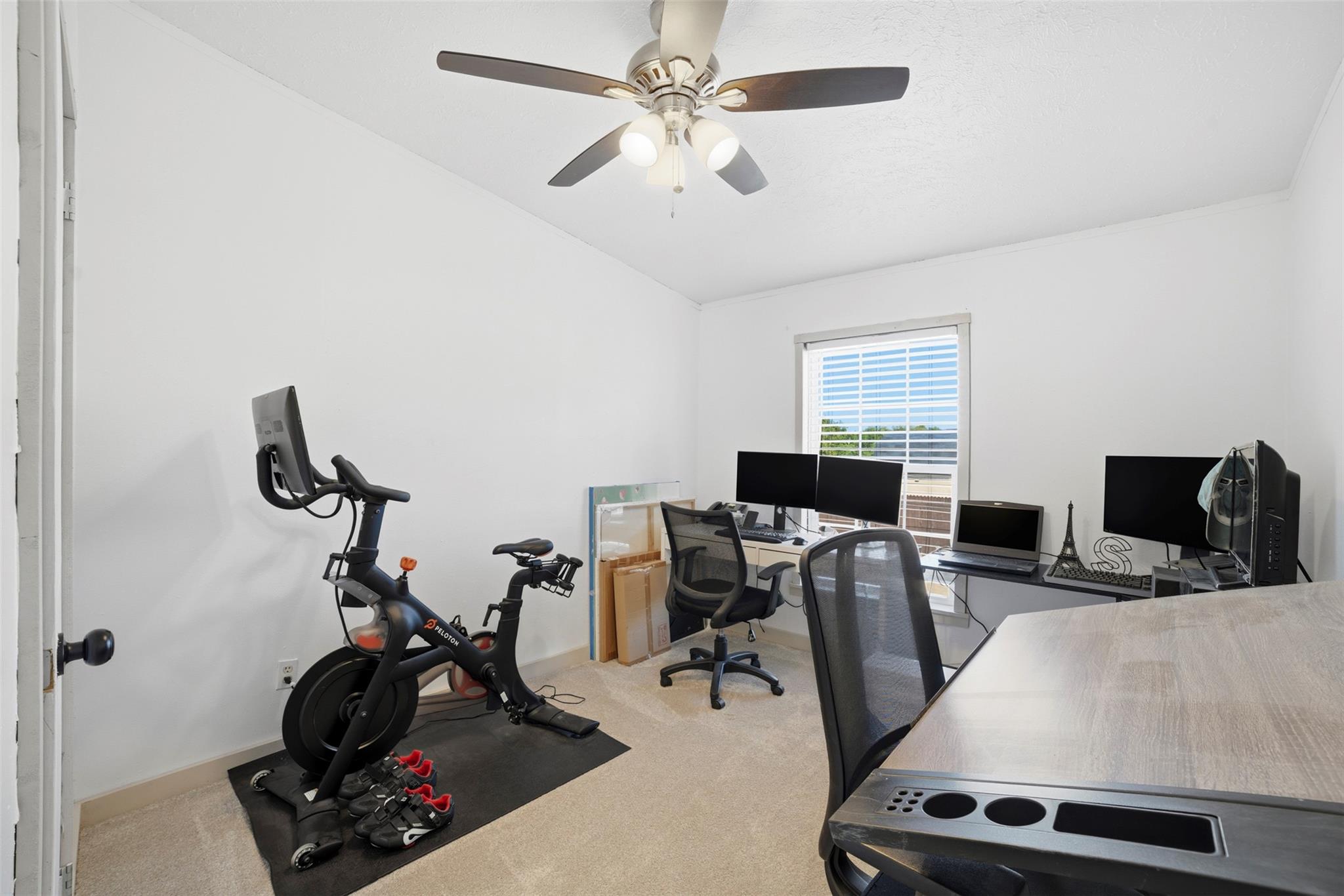 4048 Sutherland Springs Rd, Seguin, TX 78155