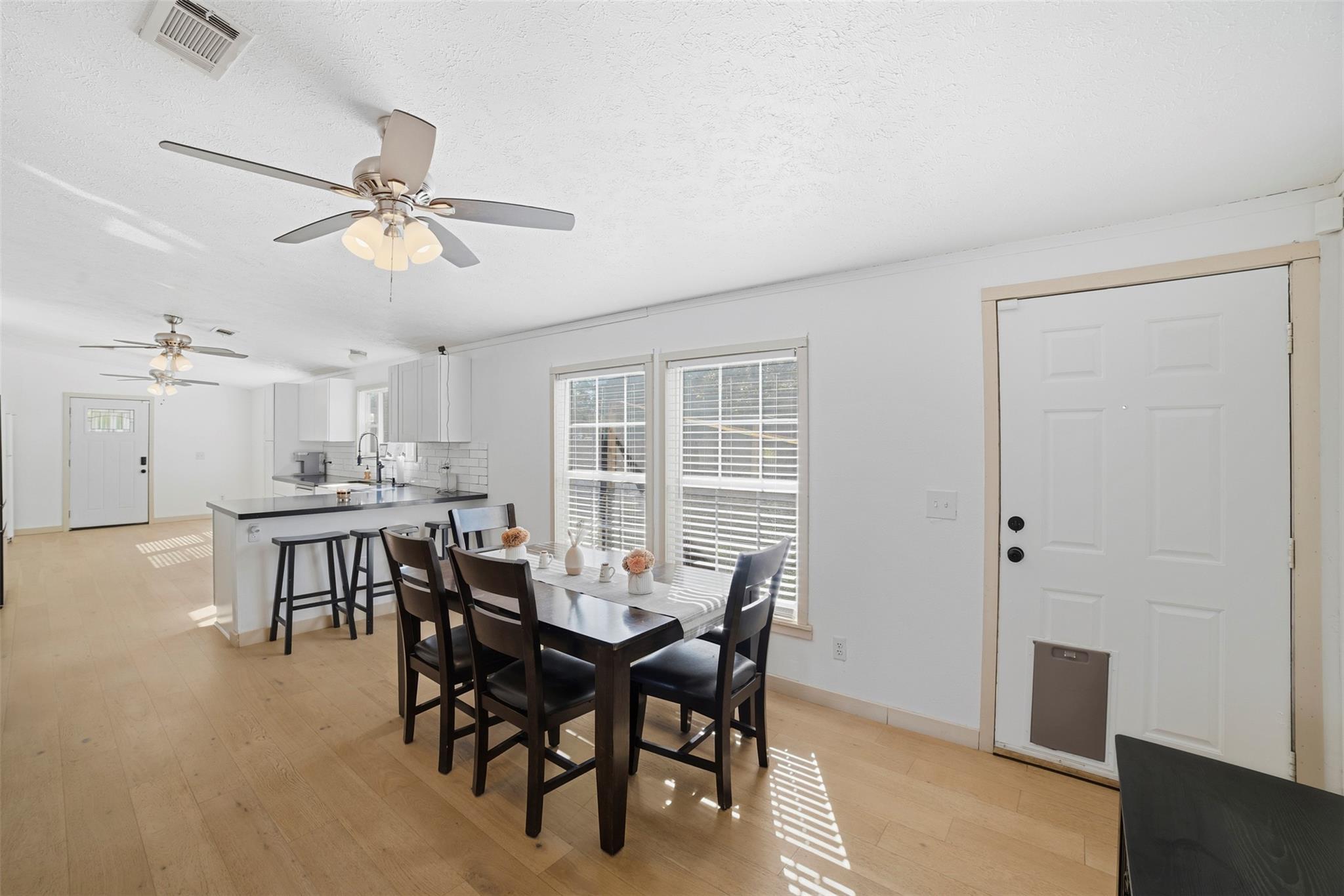 4048 Sutherland Springs Rd, Seguin, TX 78155