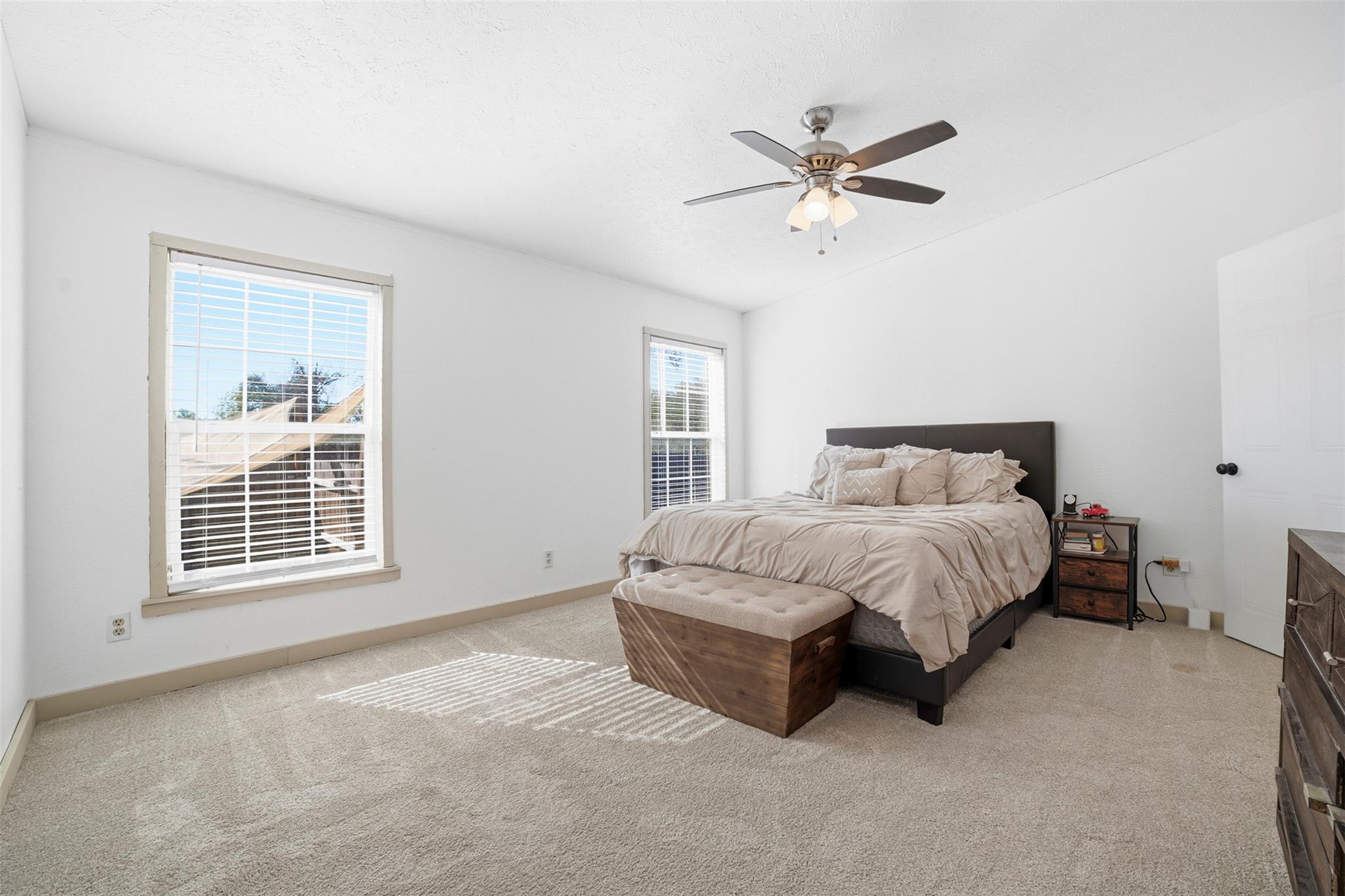 4048 Sutherland Springs Rd, Seguin, TX 78155