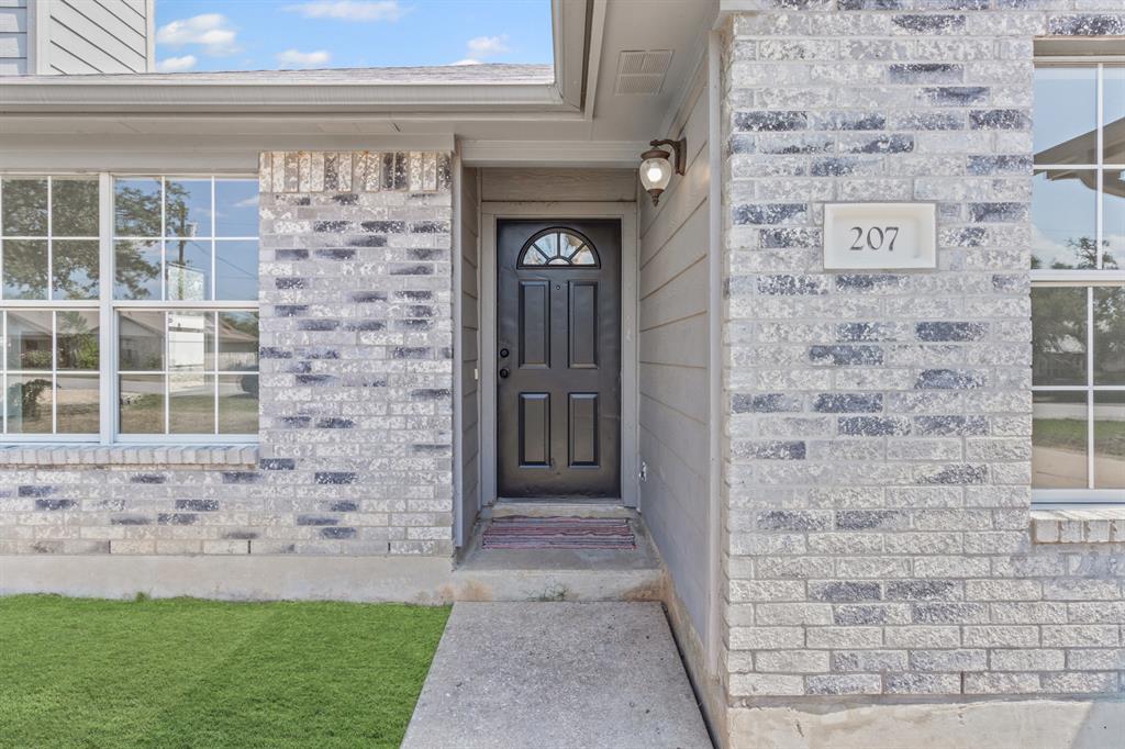 207 Panther Path, Liberty Hill, TX 78642