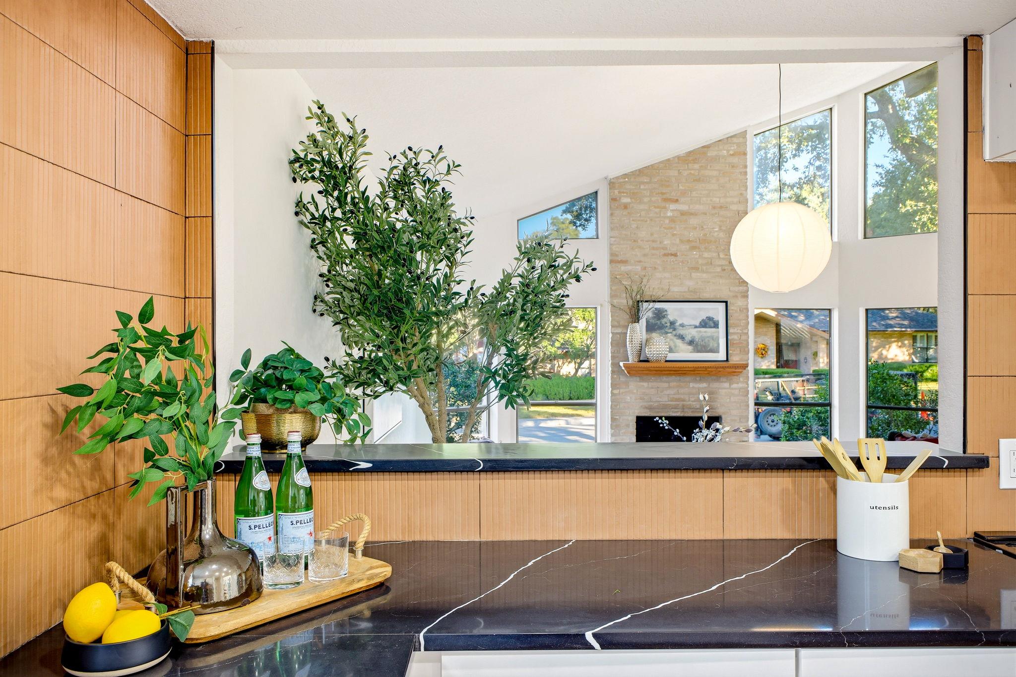 6302 Cypress Crk, Windcrest, TX 78239