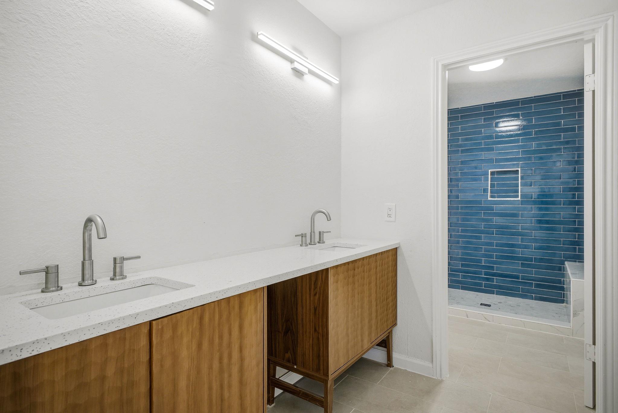 6302 Cypress Crk, Windcrest, TX 78239