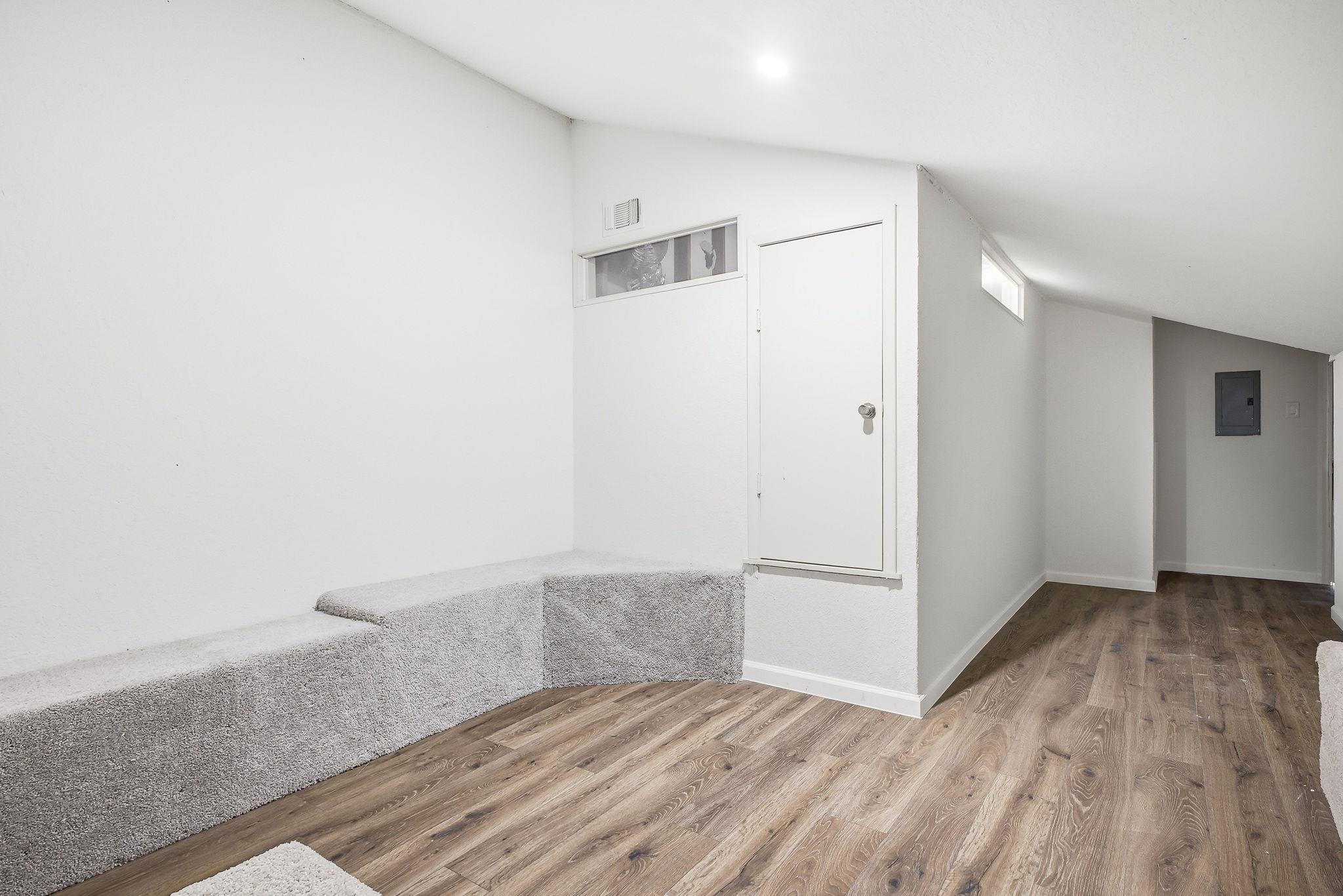 6302 Cypress Crk, Windcrest, TX 78239