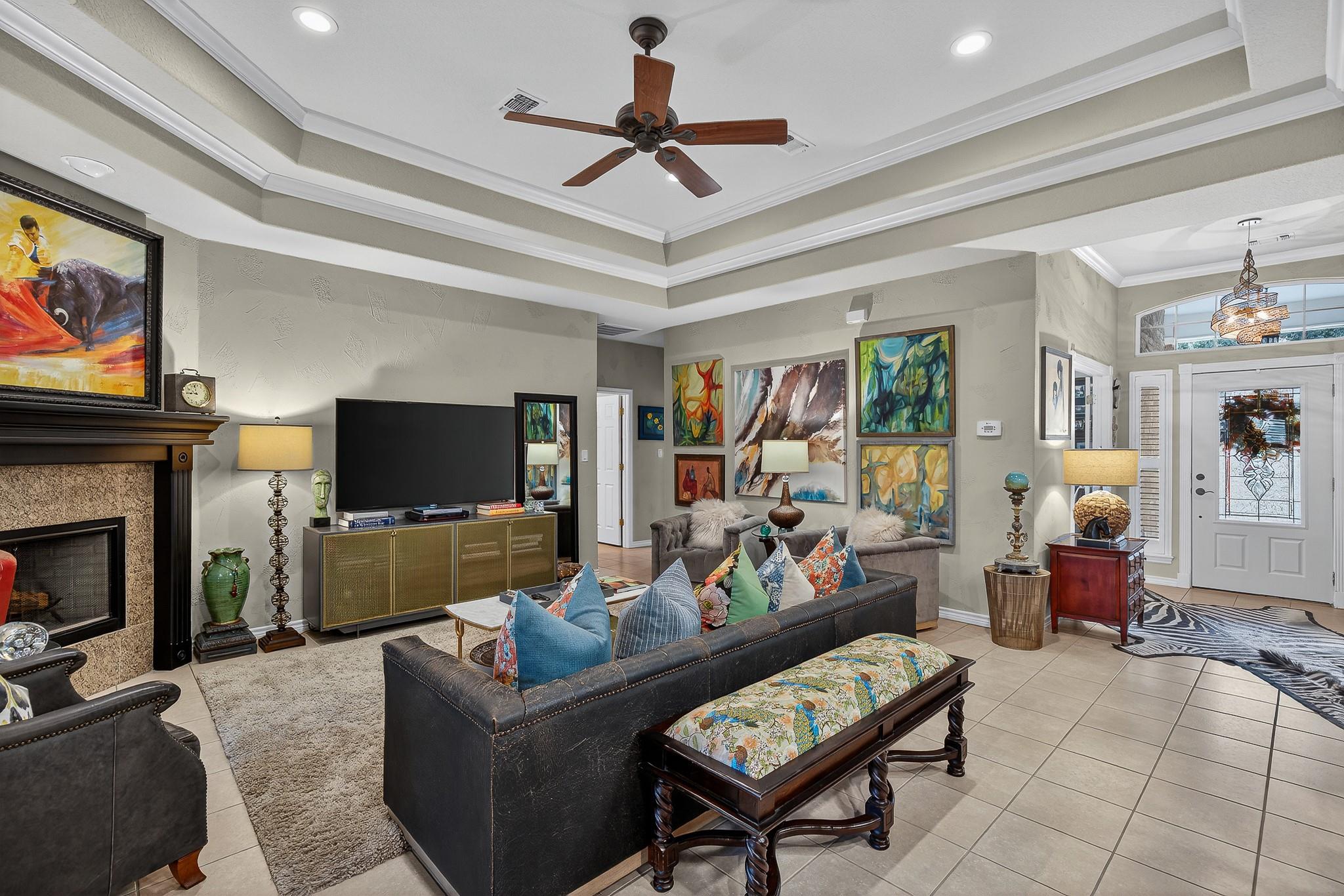 20 Augusta Dr, Meadowlakes, TX 78654