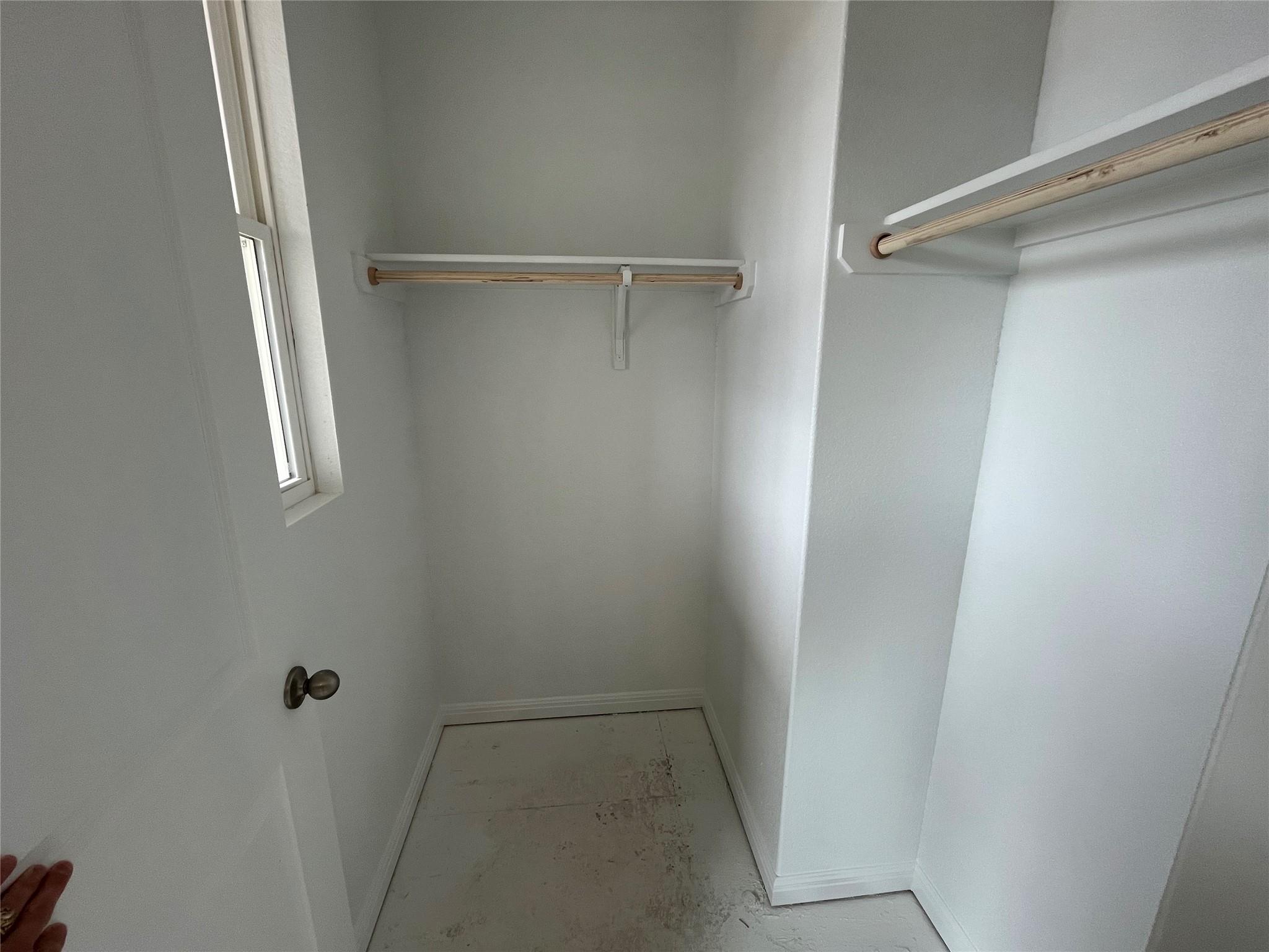 120 Barret Dr, Liberty Hill, TX 78642