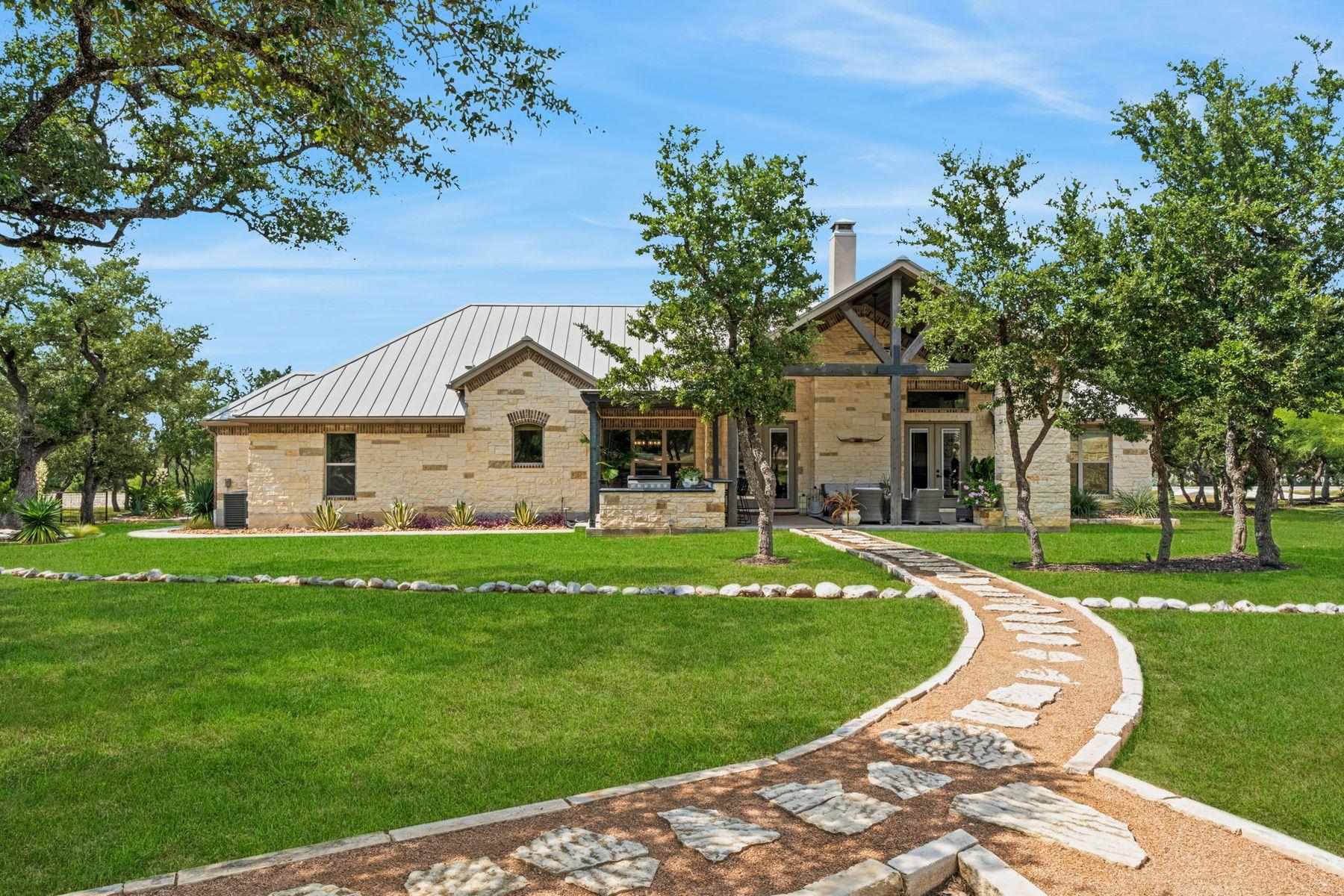 967 Belle Oaks Blvd Blvd, Bulverde, TX 78163