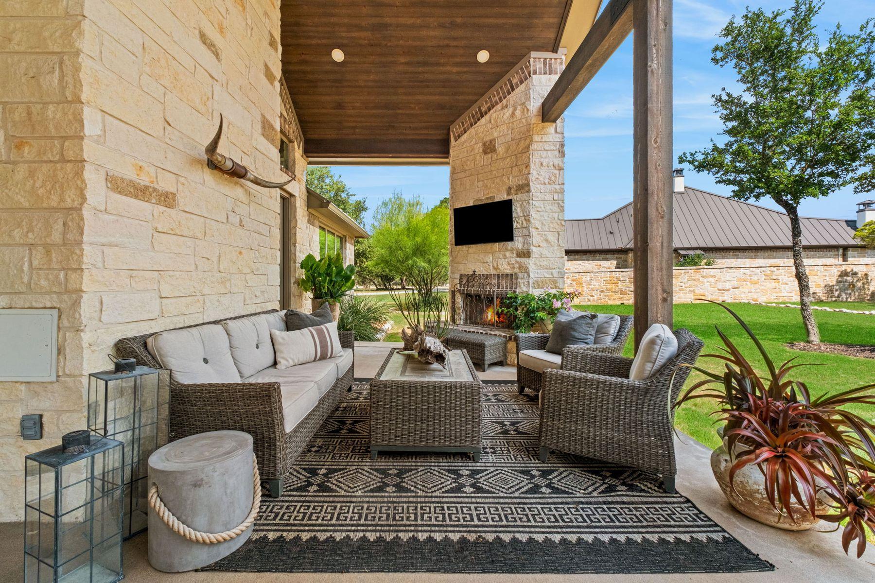 967 Belle Oaks Blvd Blvd, Bulverde, TX 78163