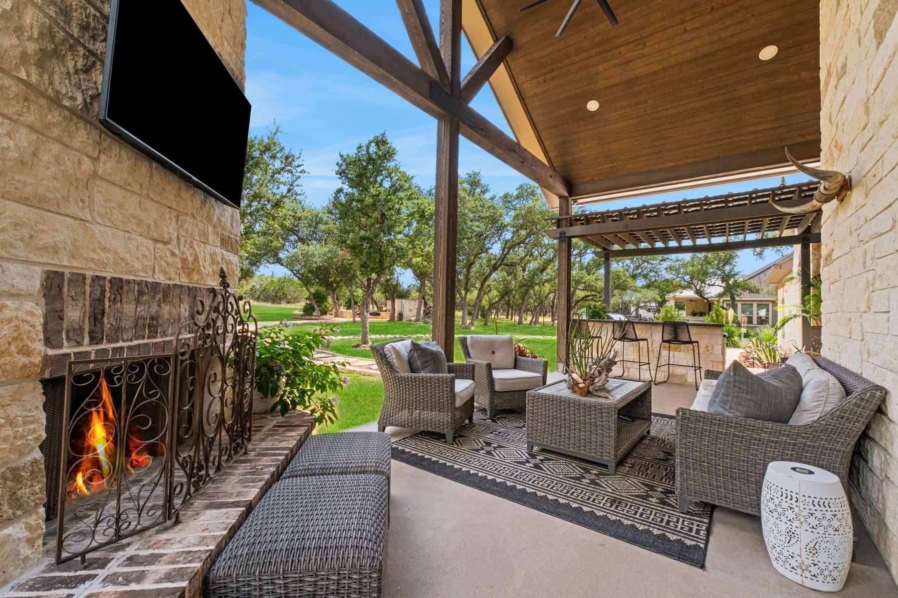 967 Belle Oaks Blvd Blvd, Bulverde, TX 78163