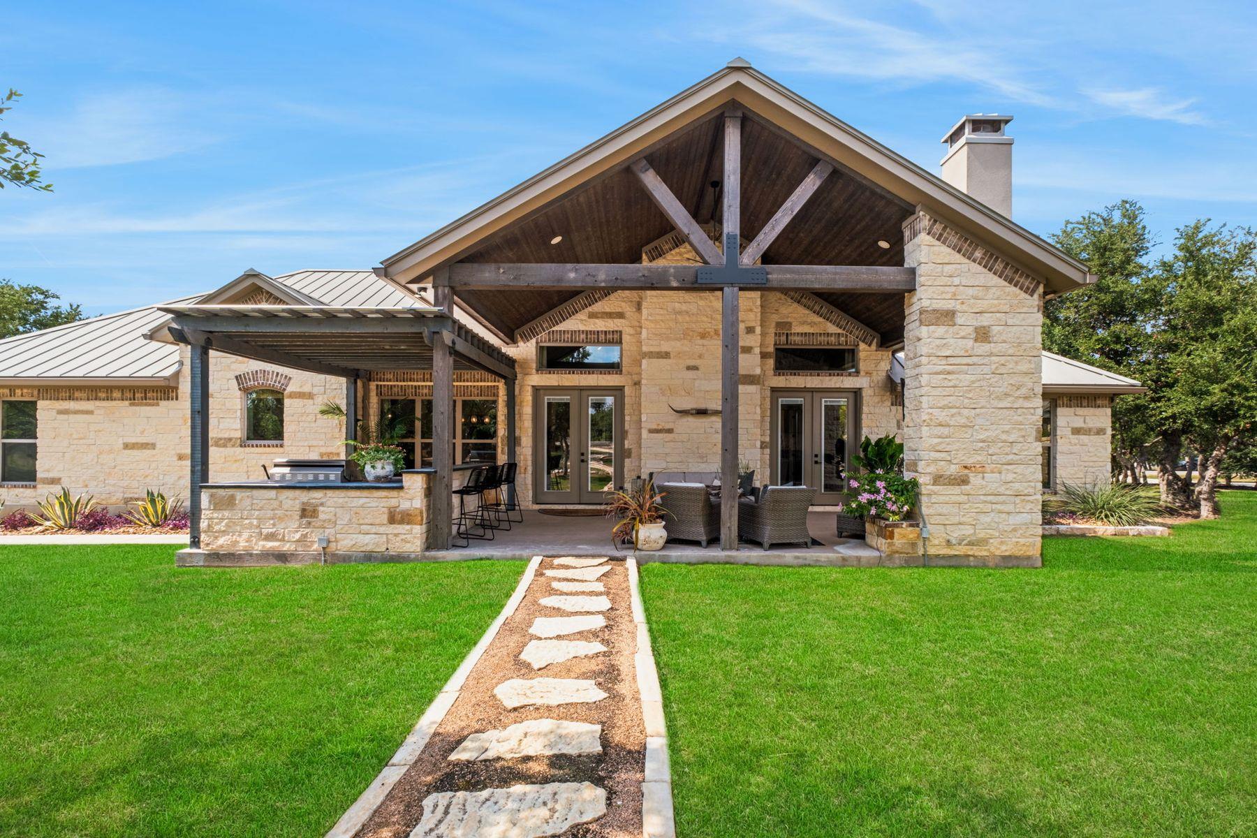 967 Belle Oaks Blvd Blvd, Bulverde, TX 78163