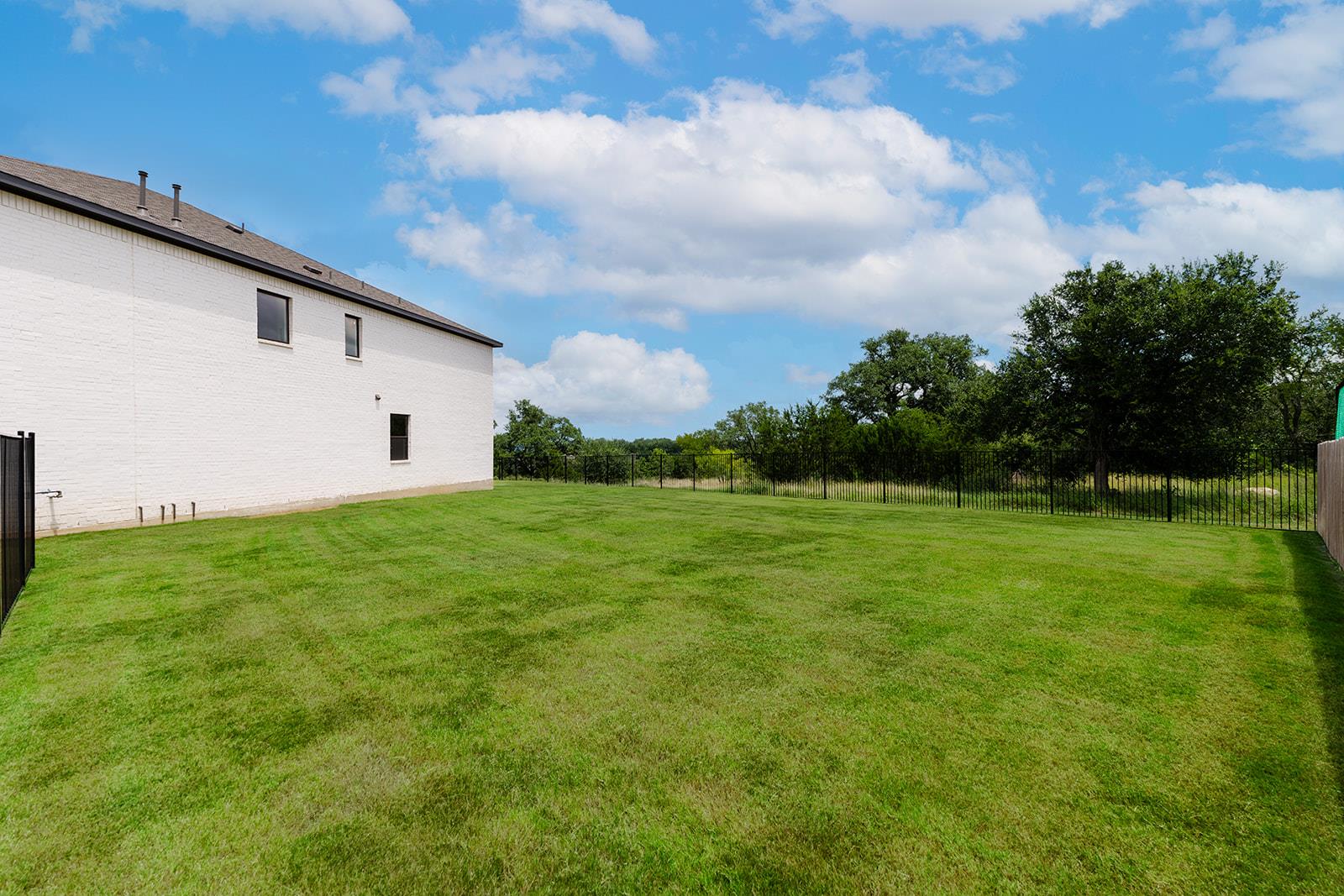 216 Rosetta Loop, Liberty Hill, TX 78642