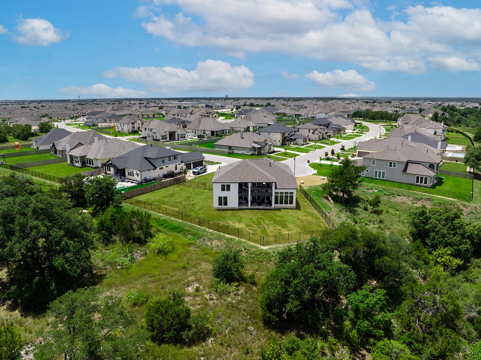 216 Rosetta Loop, Liberty Hill, TX 78642