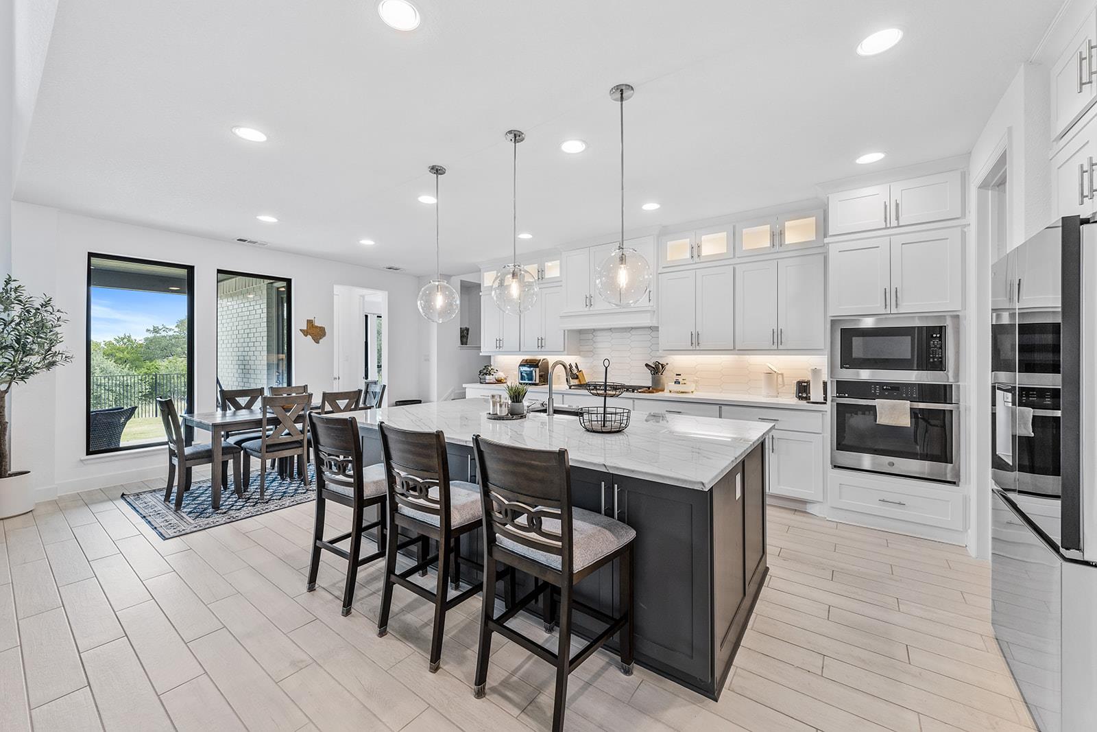 216 Rosetta Loop, Liberty Hill, TX 78642