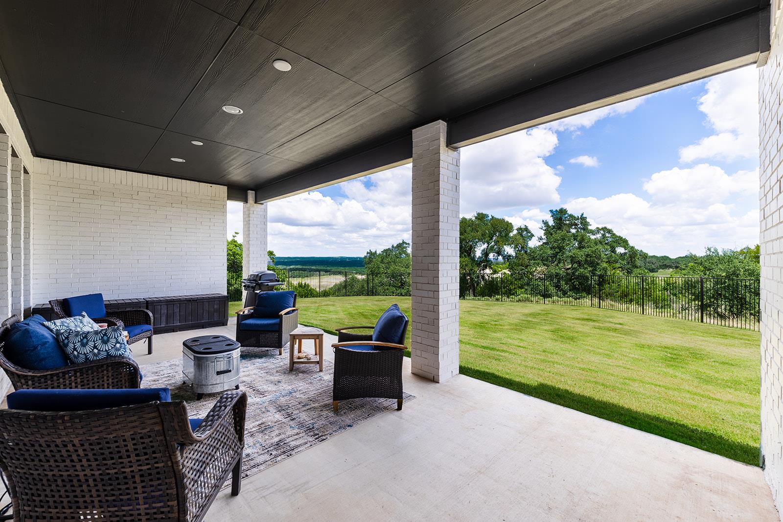 216 Rosetta Loop, Liberty Hill, TX 78642