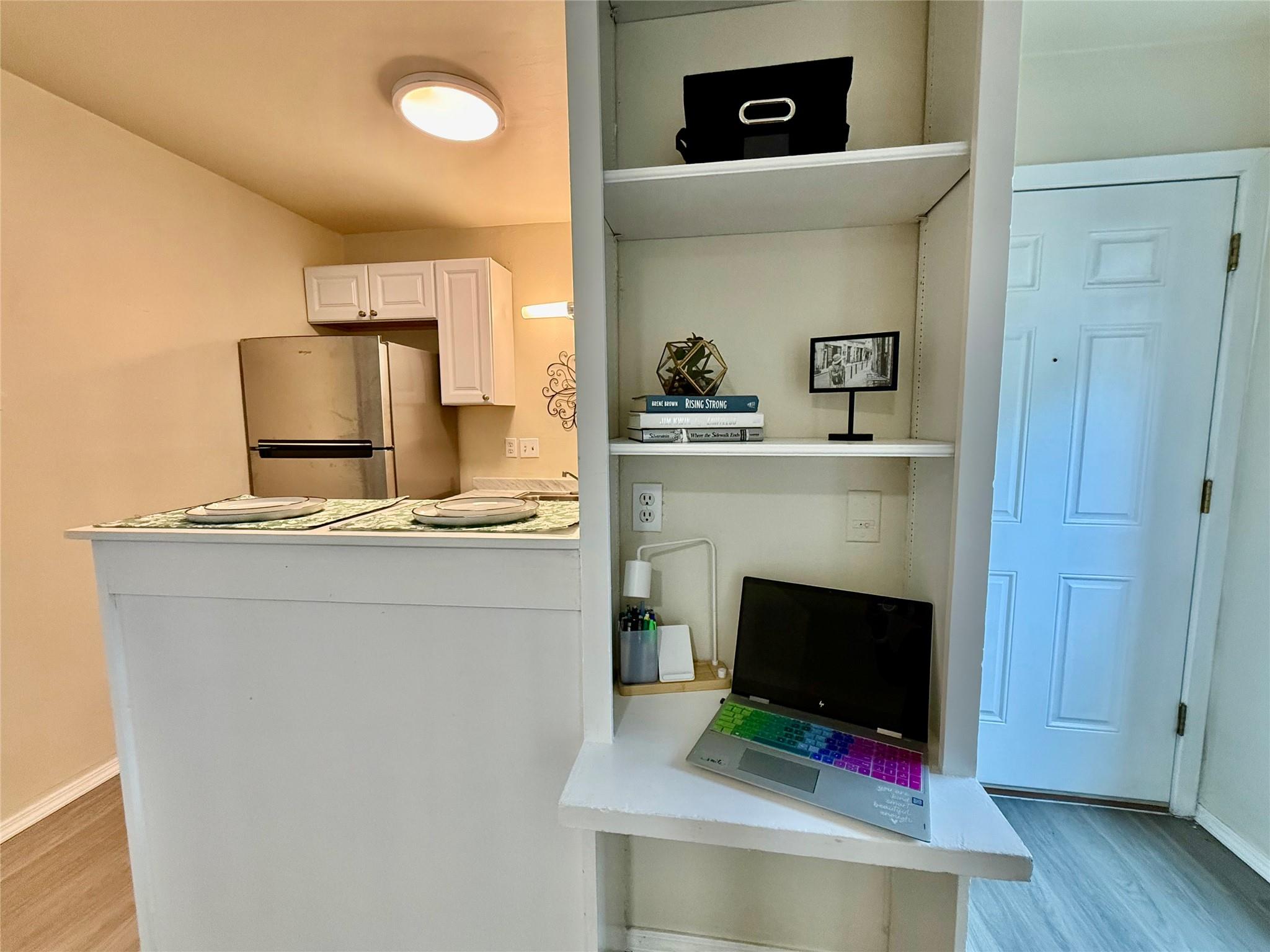 1000 W 26th St # 107, Austin, TX 78705