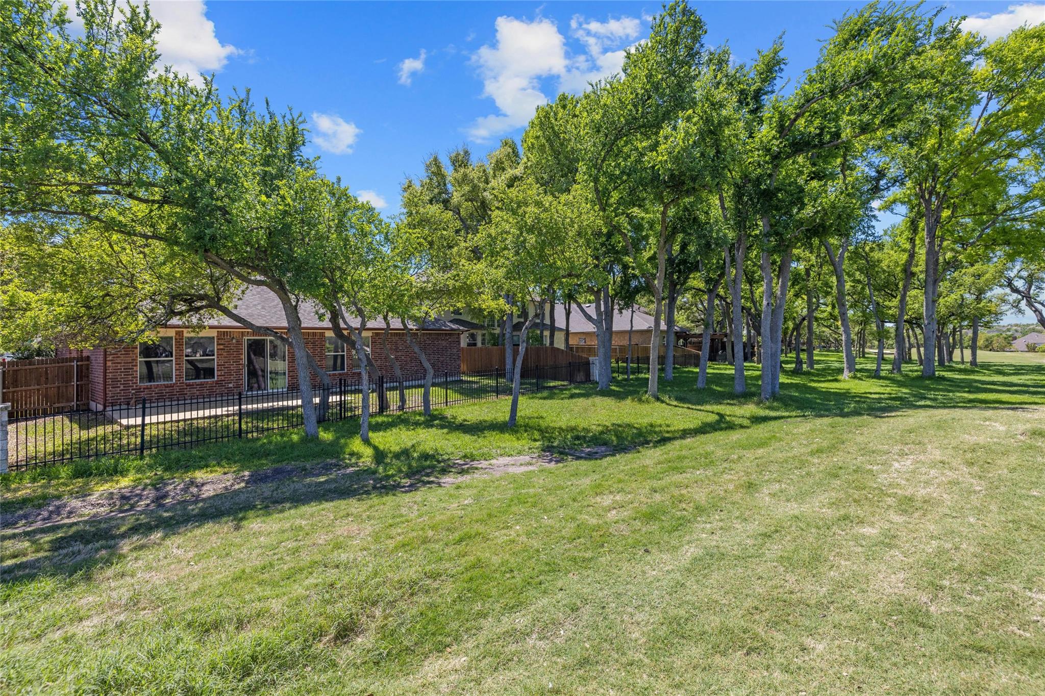 3816 Harvey Penick Dr, Round Rock, TX 78664