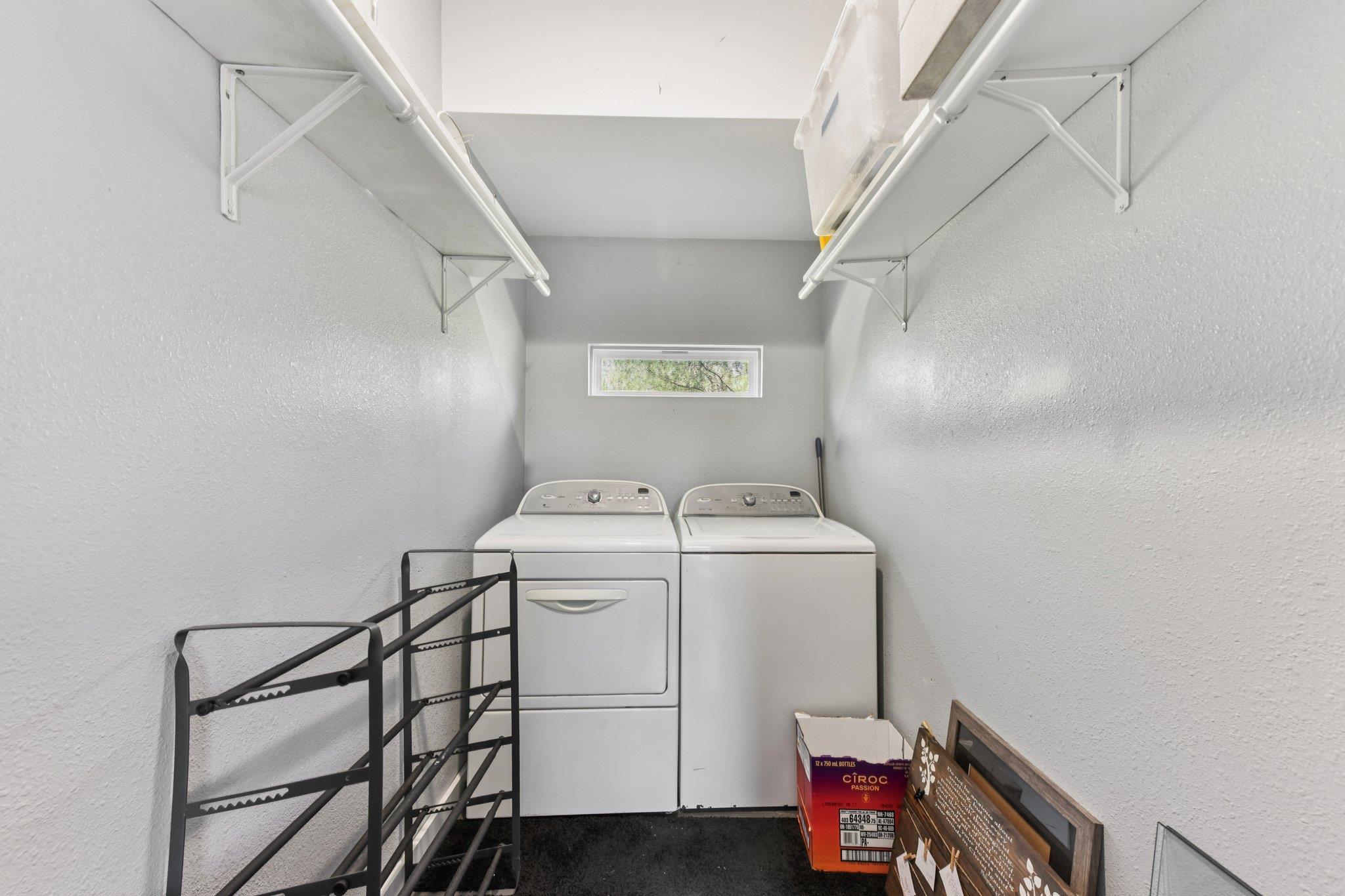 1777 Fox Ln, Lockhart, TX 78644