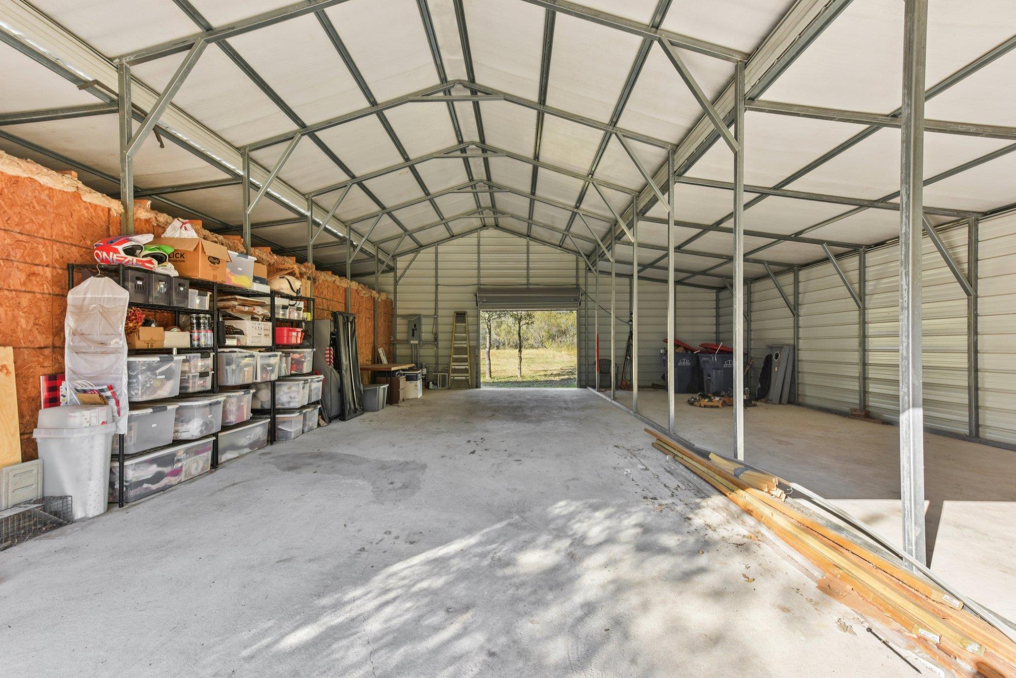 1777 Fox Ln, Lockhart, TX 78644