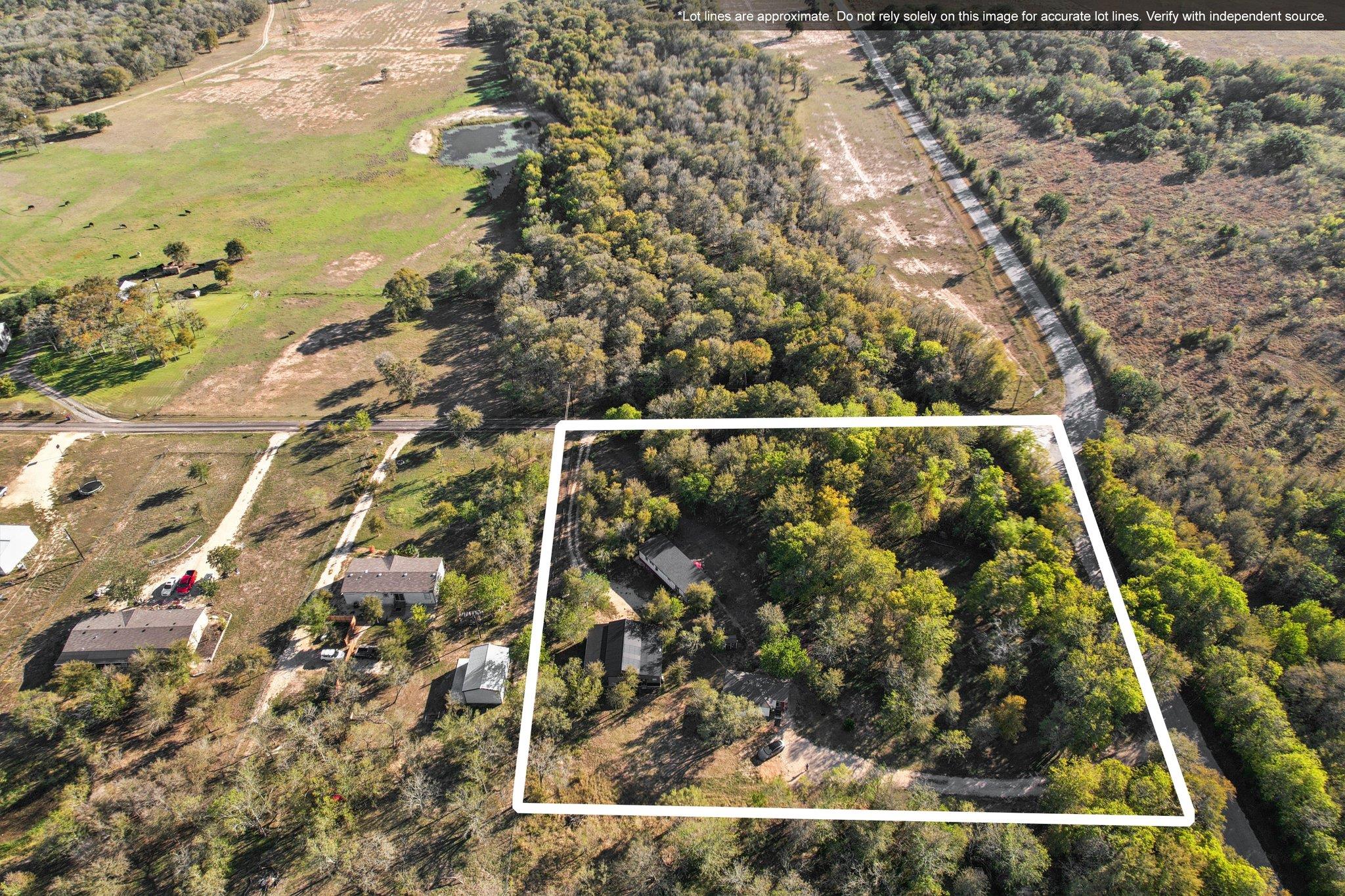 1777 Fox Ln, Lockhart, TX 78644