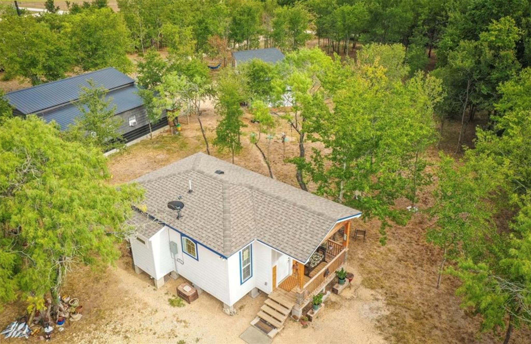 1777 Fox Ln, Lockhart, TX 78644