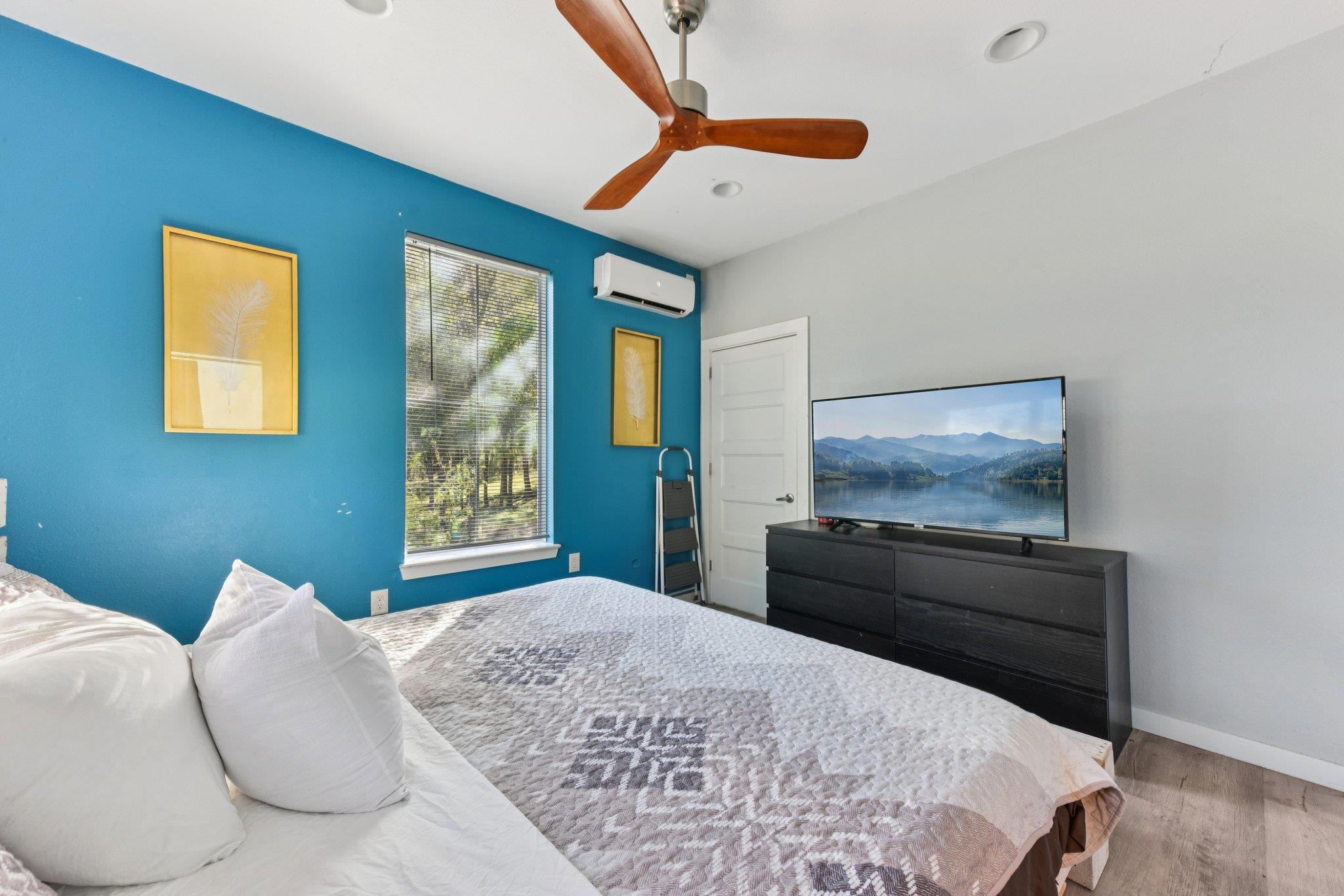 1777 Fox Ln, Lockhart, TX 78644