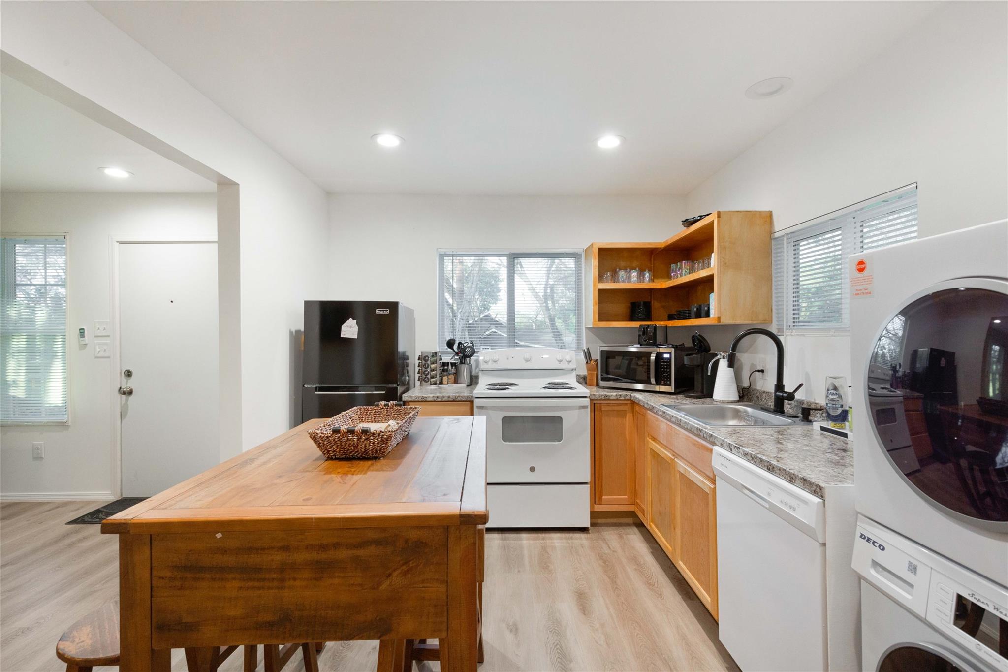 16211 Monks Mountain Dr, Austin, TX 78734