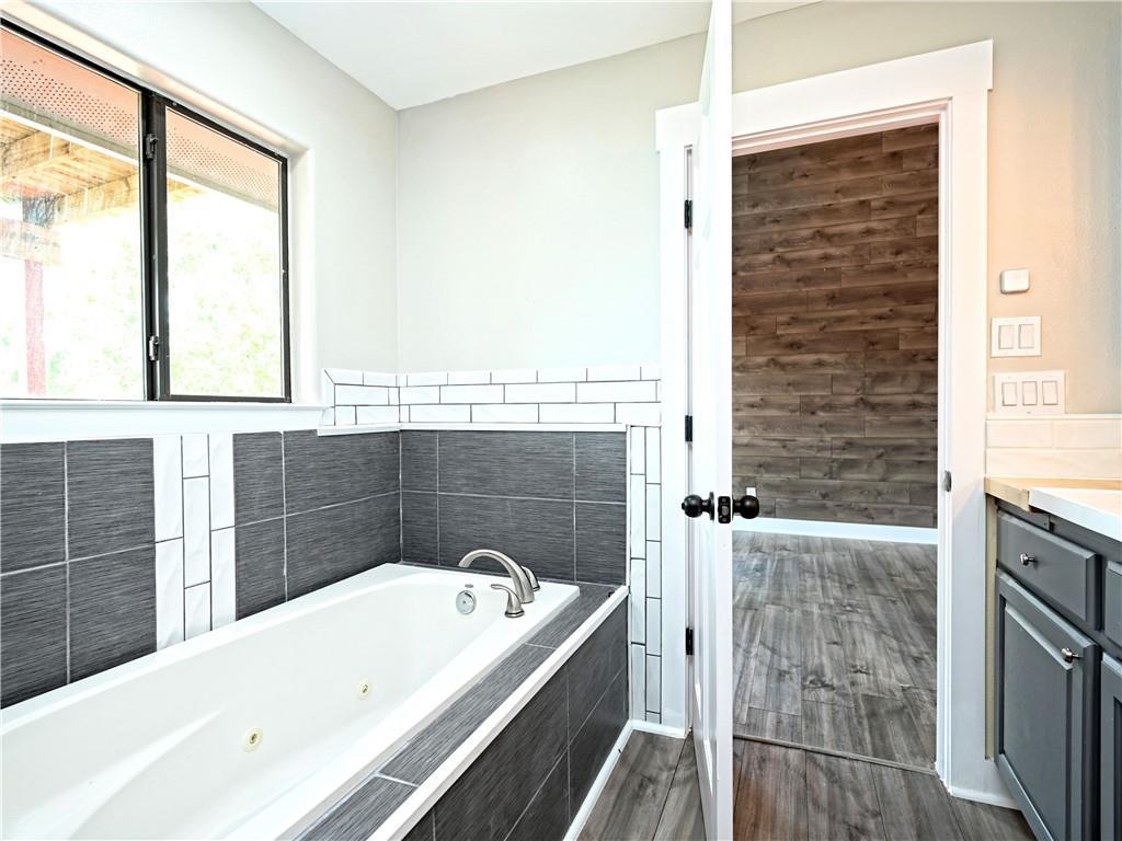 2413 Crazyhorse Pass, Austin, TX 78734