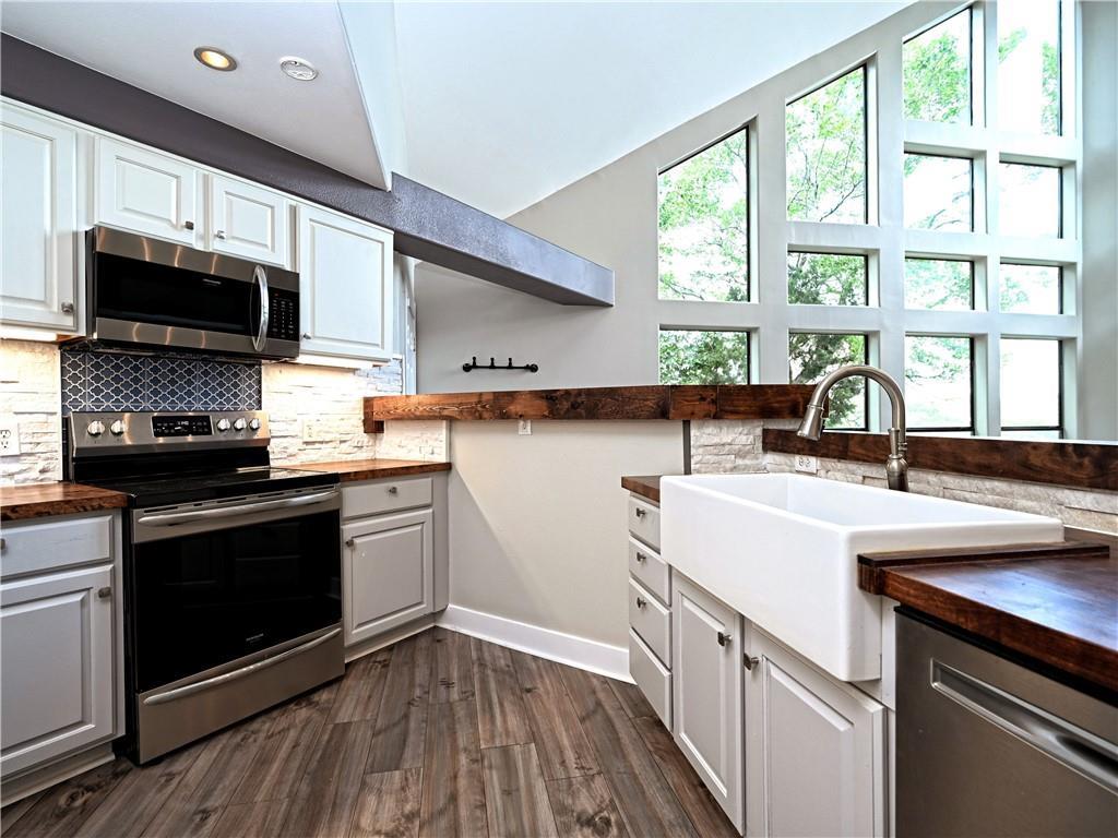 2413 Crazyhorse Pass, Austin, TX 78734