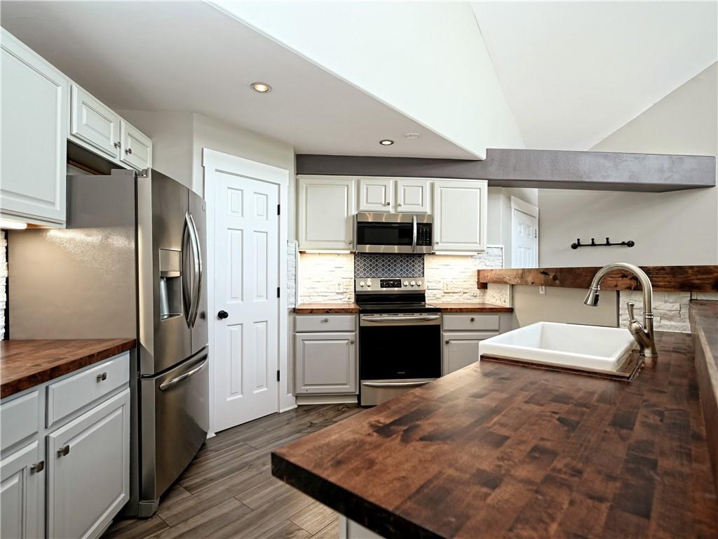 2413 Crazyhorse Pass, Austin, TX 78734