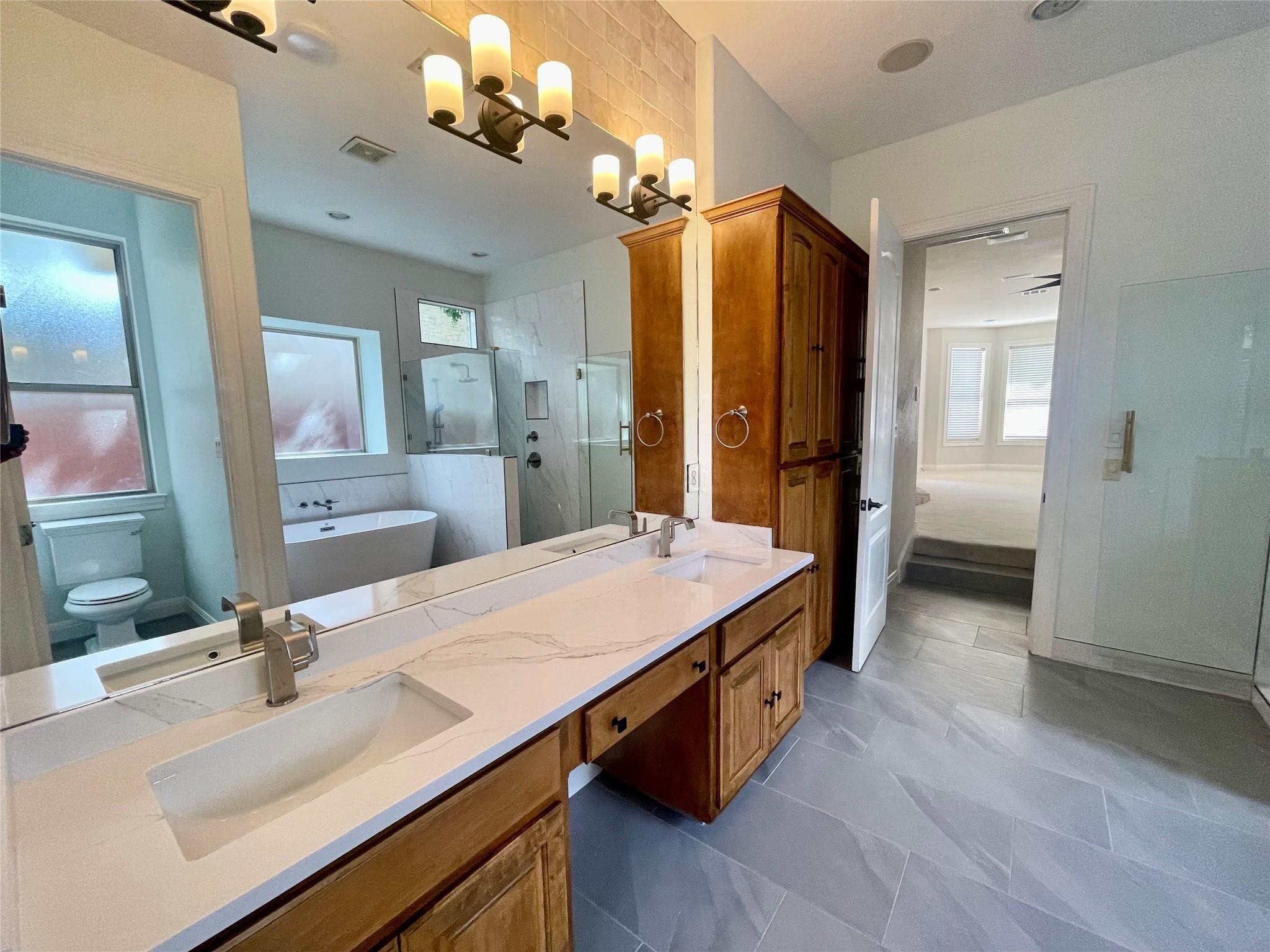 1014 CHALLENGER, Lakeway, TX 78734