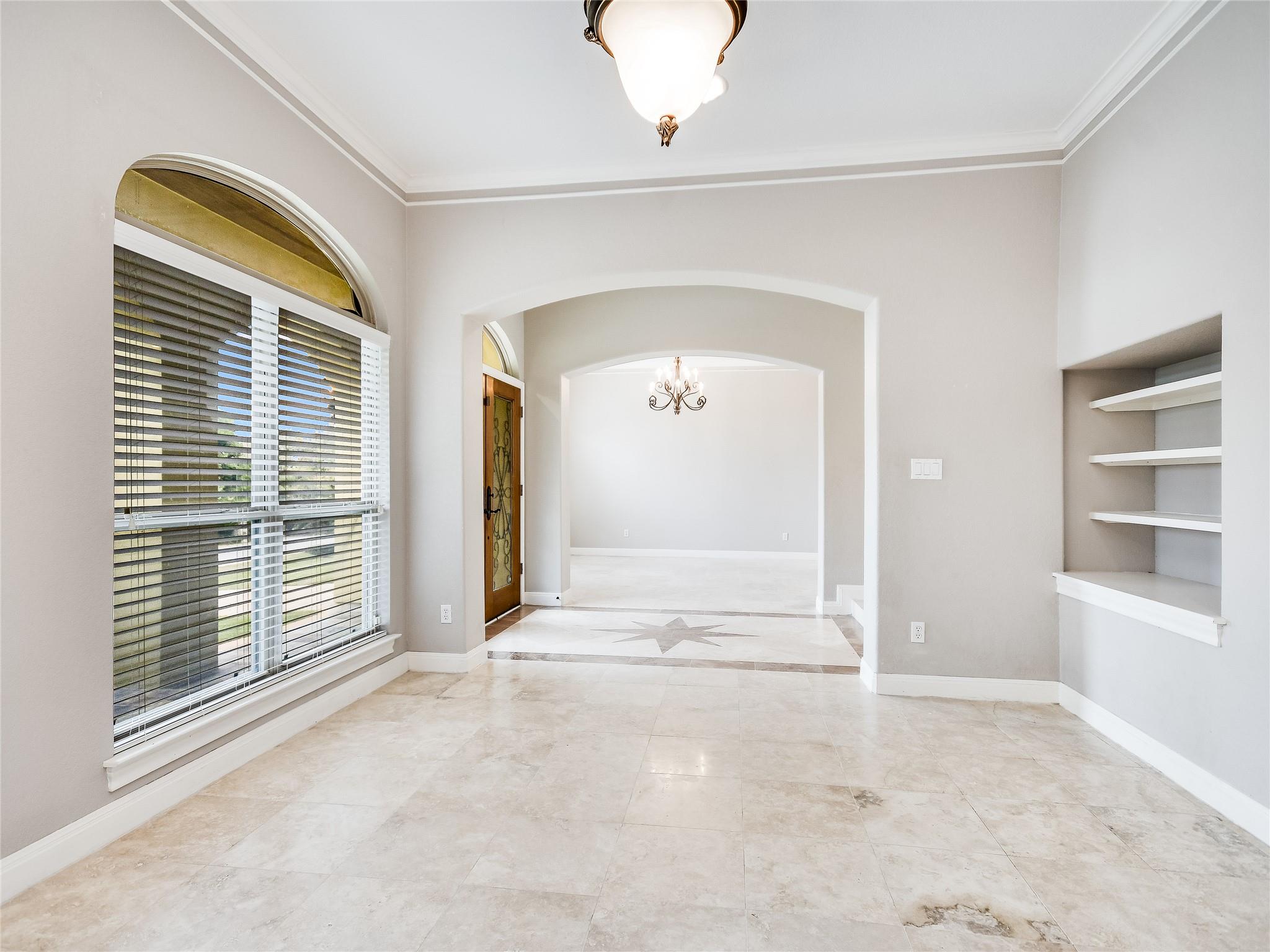 1014 CHALLENGER, Lakeway, TX 78734