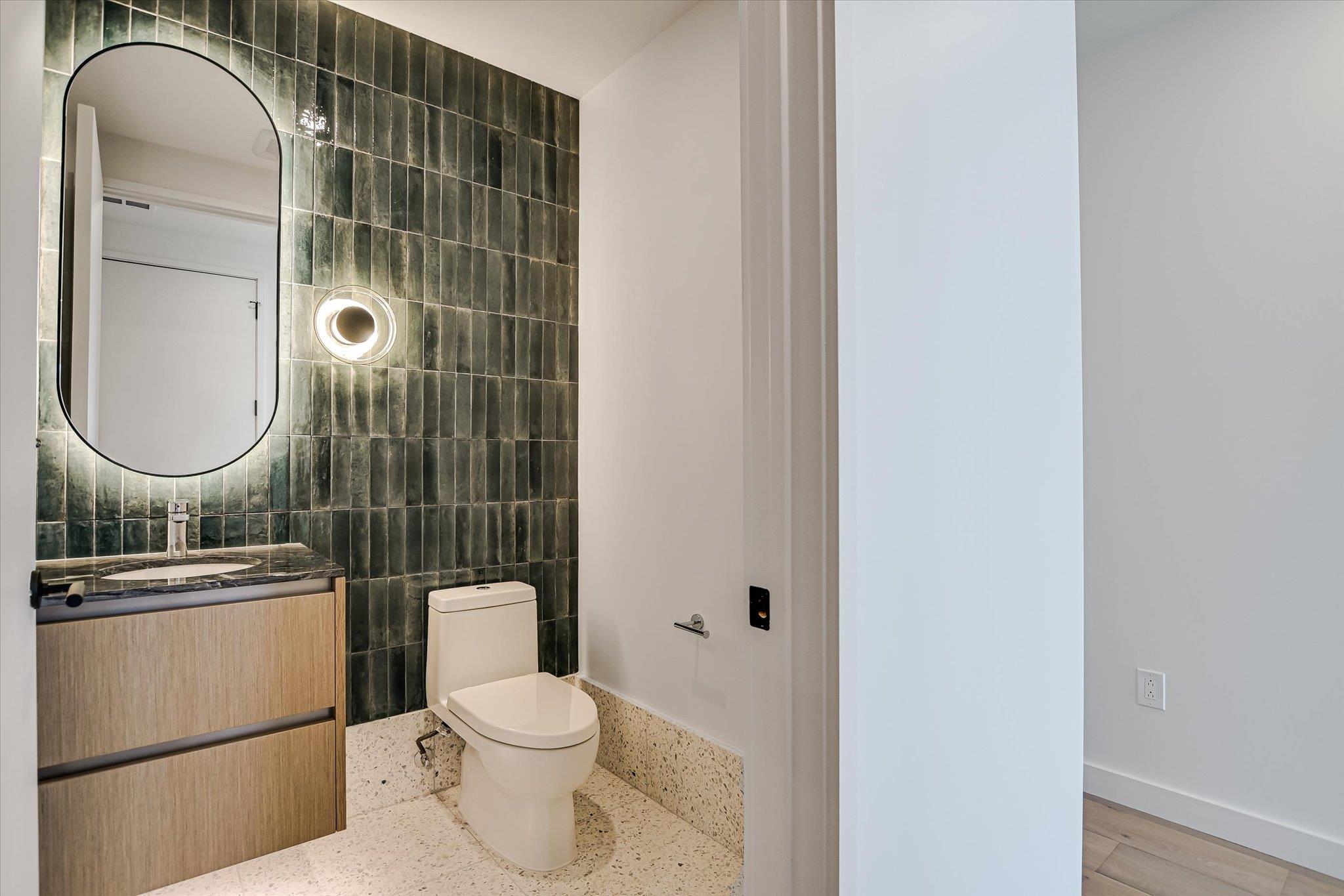 610 Davis St # 4304, Austin, TX 78701