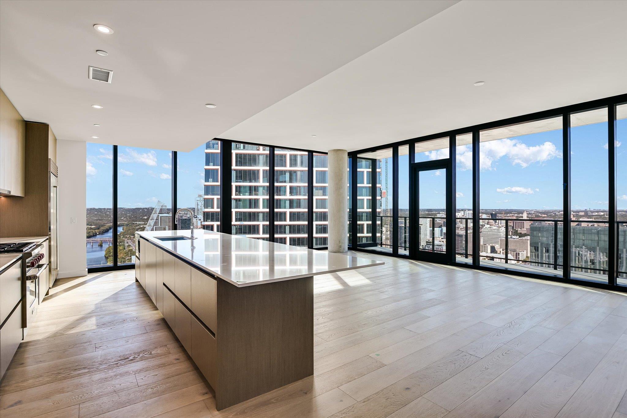 610 Davis St # 4304, Austin, TX 78701