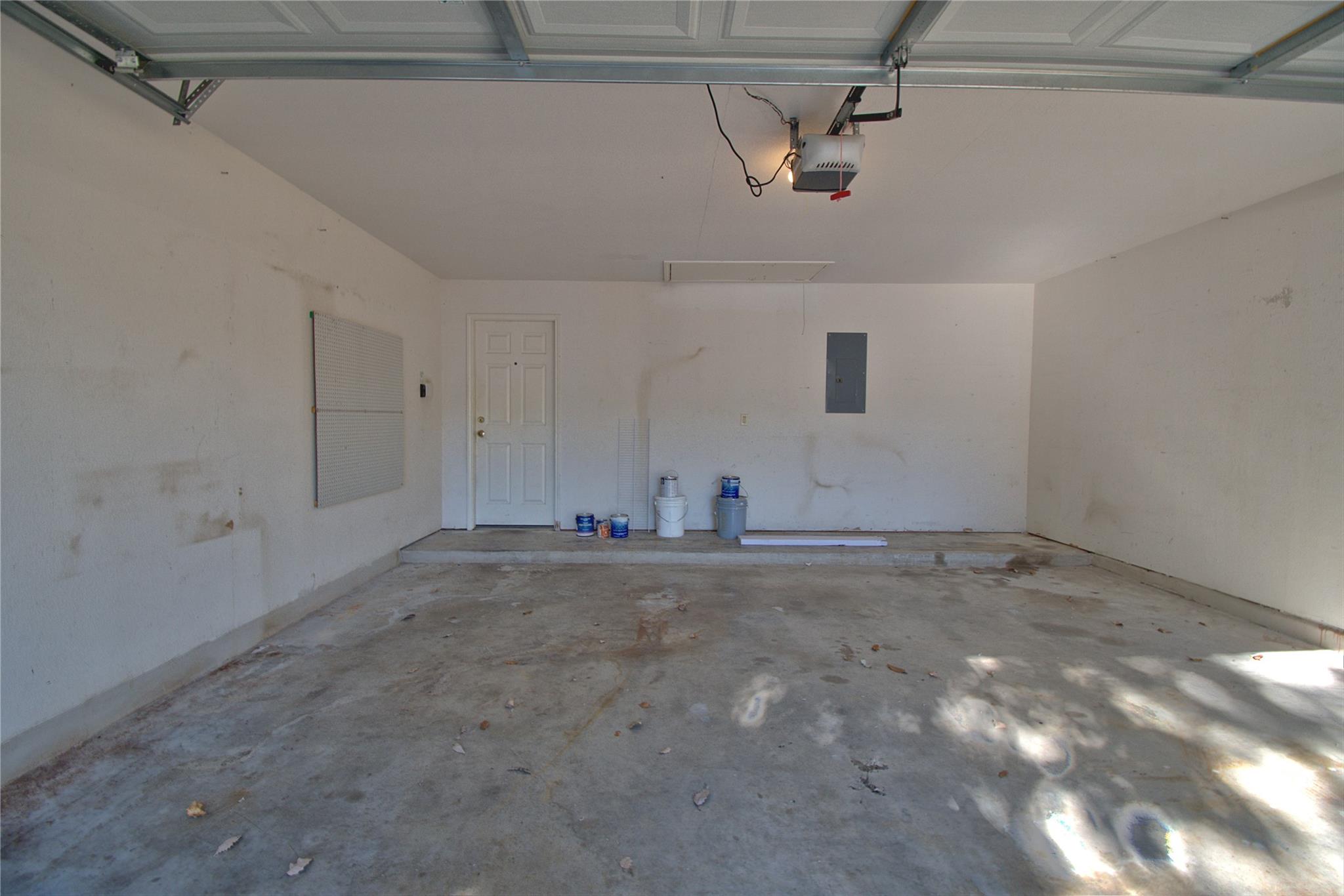 120 Greenside Ln, Georgetown, TX 78633