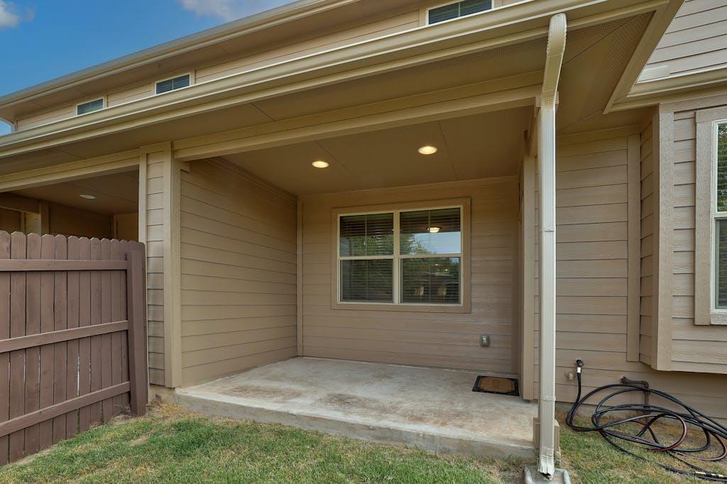 2880 Donnell Dr # 202, Round Rock, TX 78664