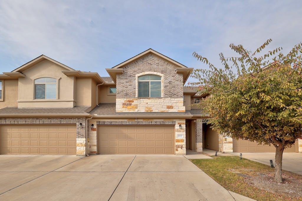 2880 Donnell Dr # 202, Round Rock, TX 78664