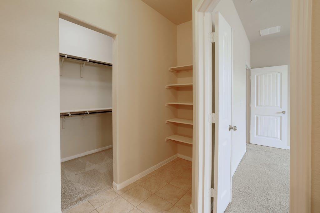 2880 Donnell Dr # 202, Round Rock, TX 78664