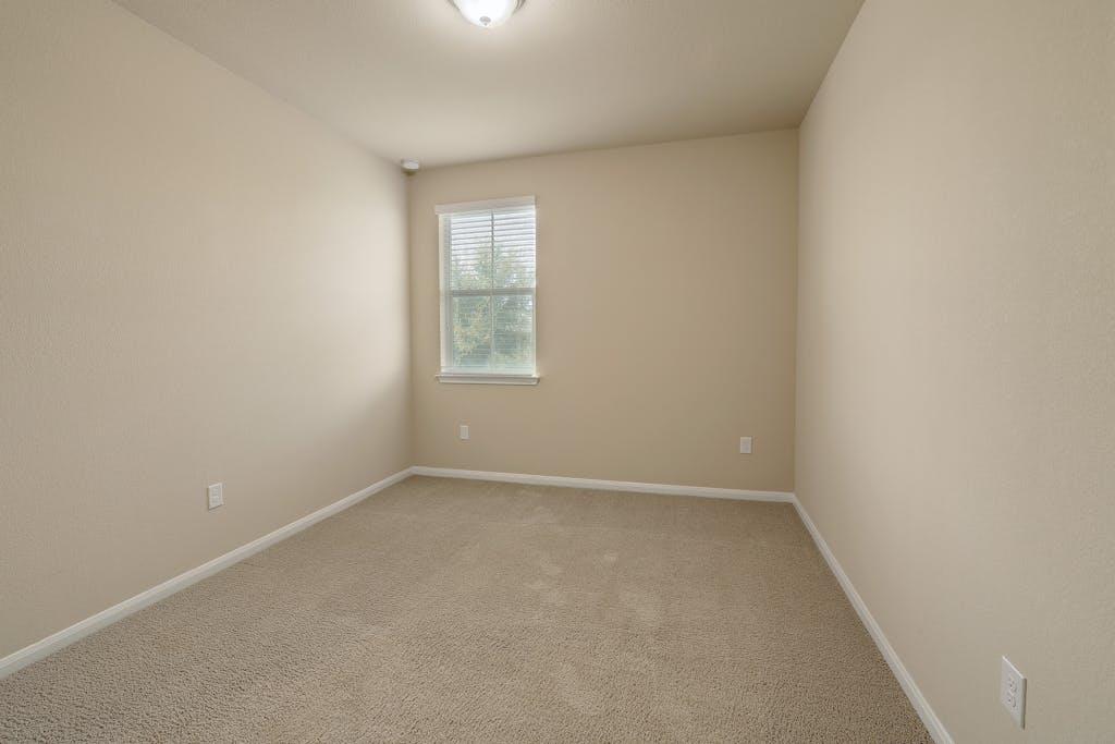 2880 Donnell Dr # 202, Round Rock, TX 78664