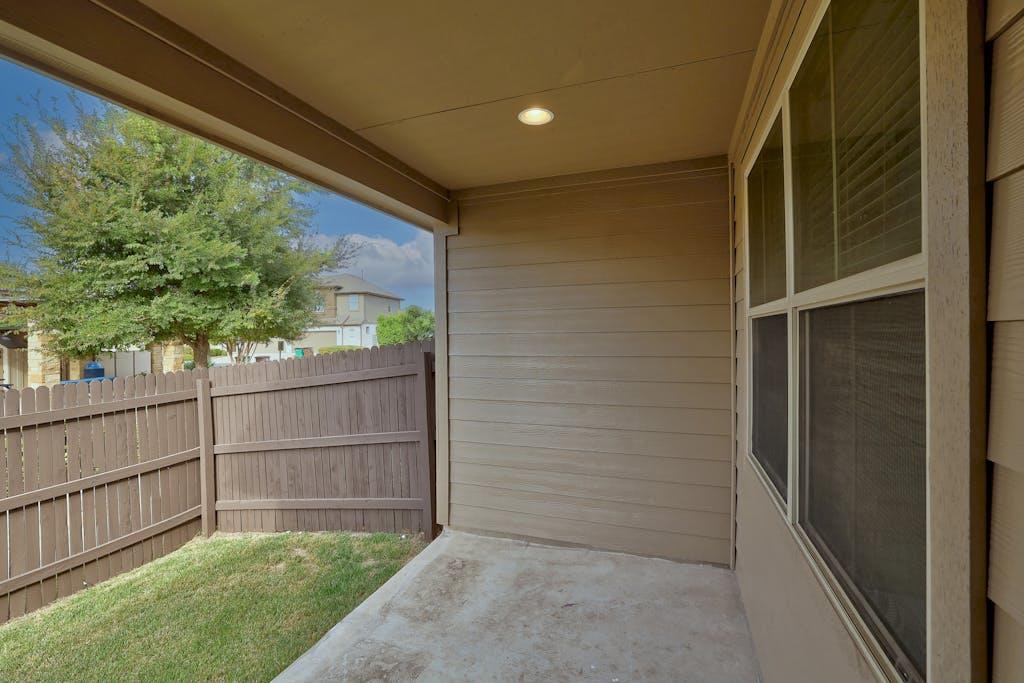 2880 Donnell Dr # 202, Round Rock, TX 78664