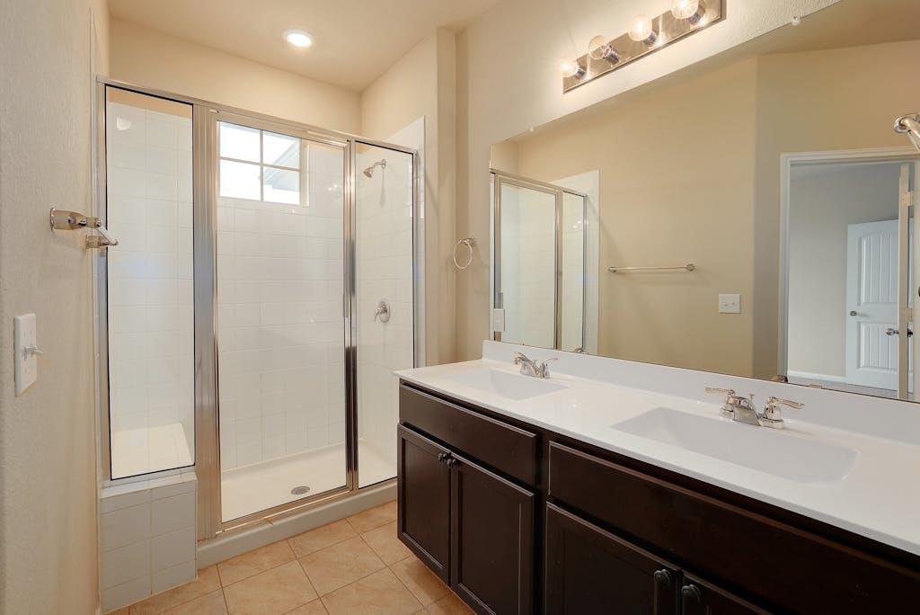 2880 Donnell Dr # 202, Round Rock, TX 78664