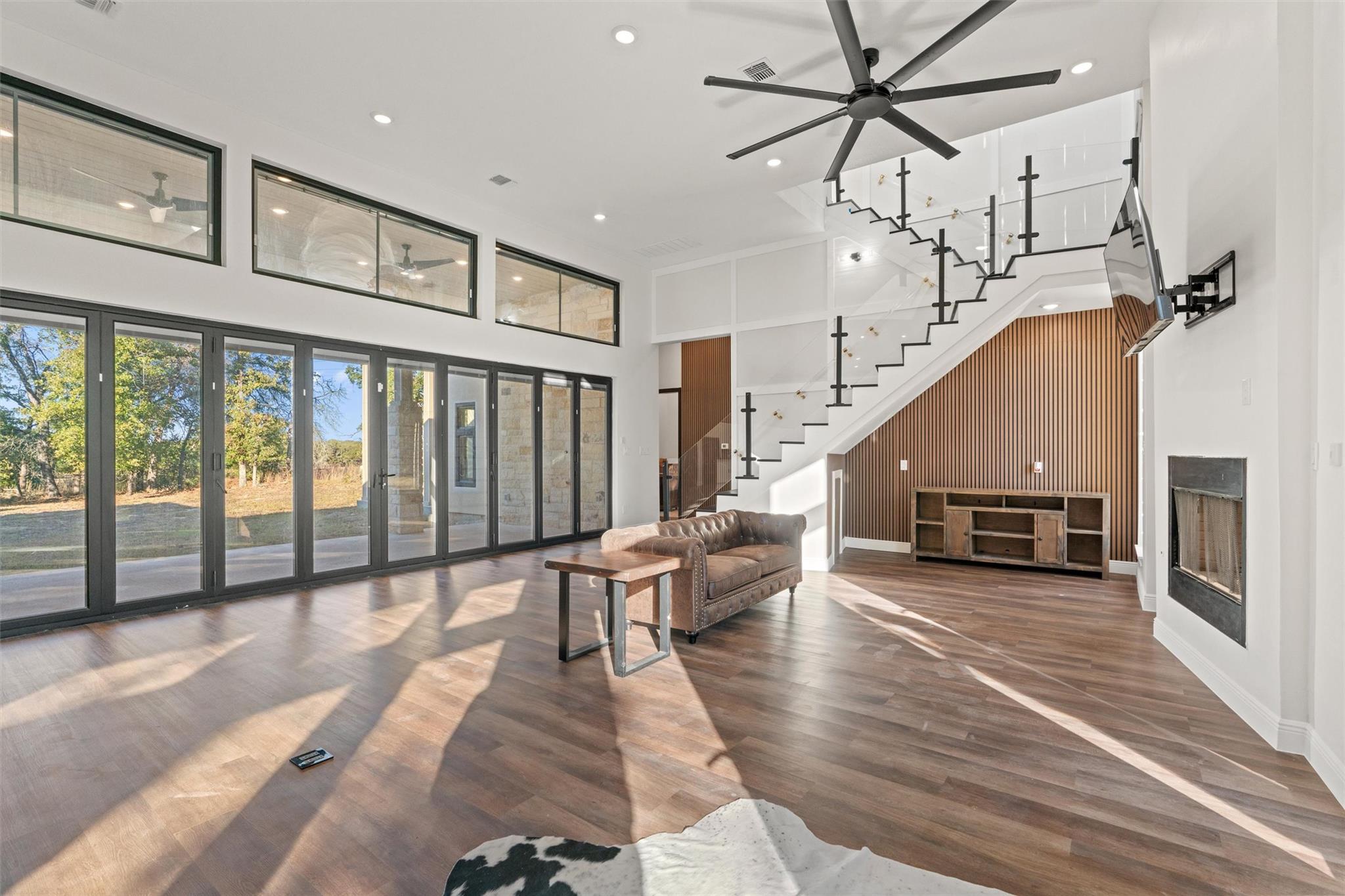 265 Maple Leaf Trl, Elgin, TX 78621