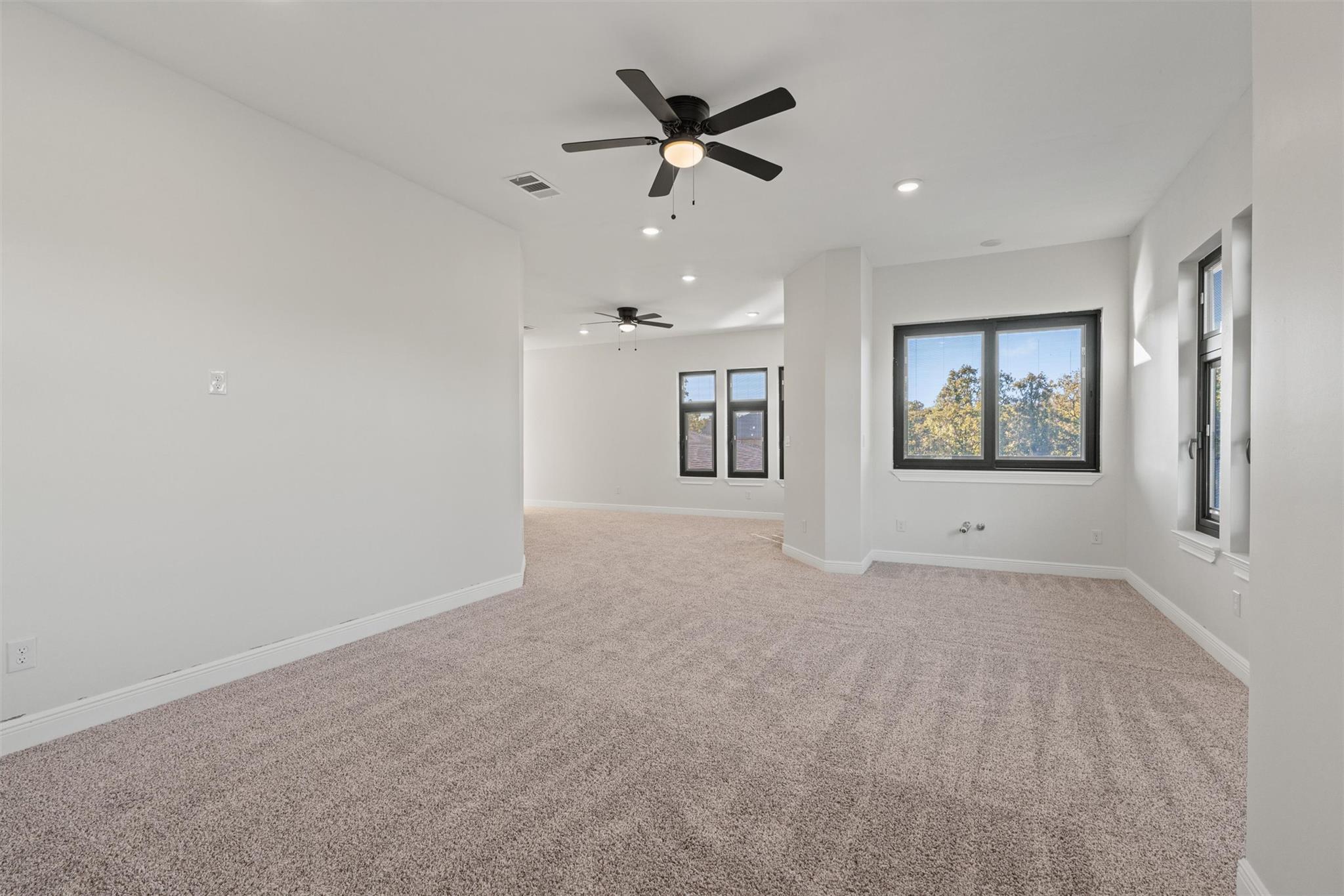 265 Maple Leaf Trl, Elgin, TX 78621