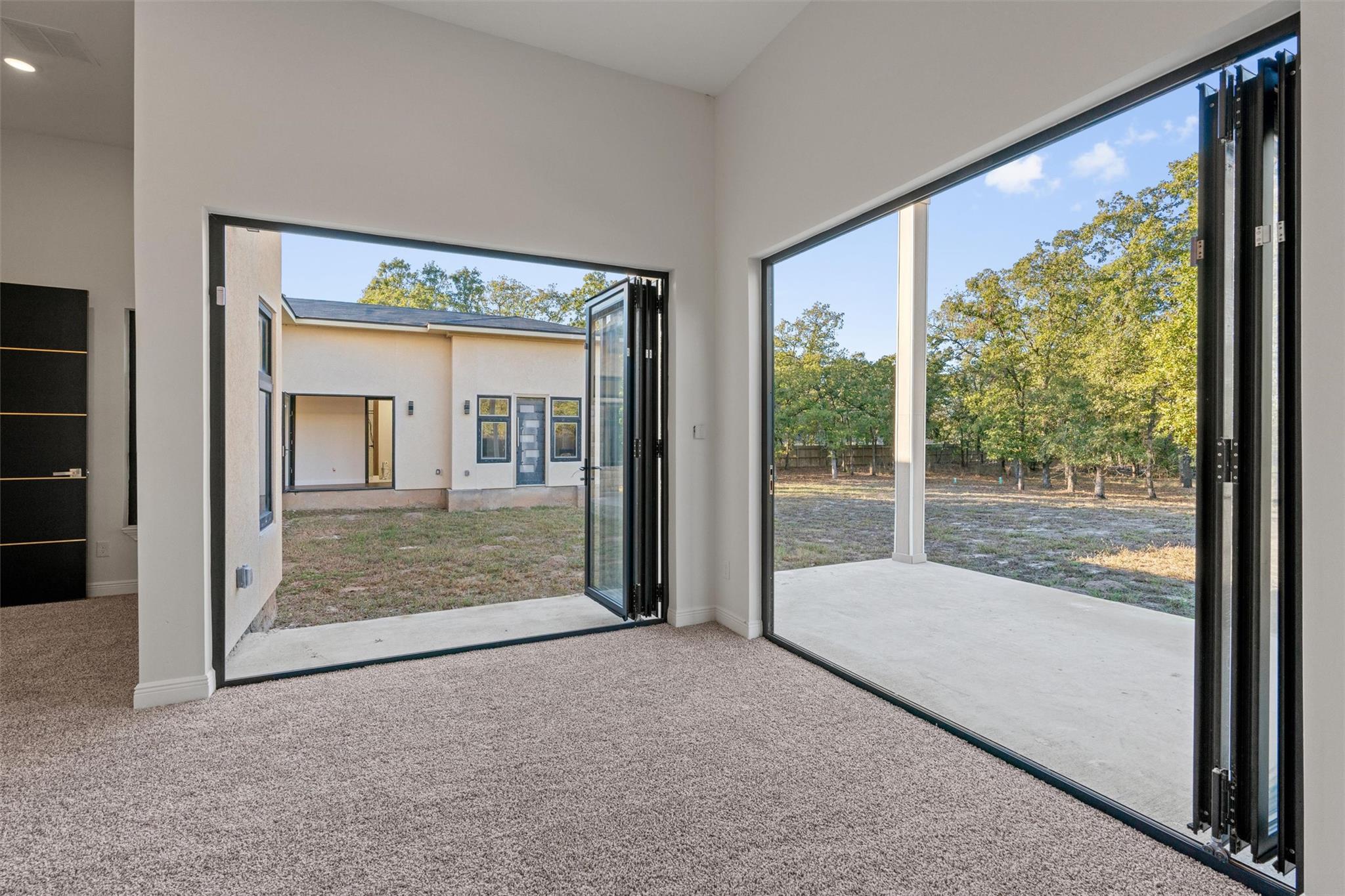 265 Maple Leaf Trl, Elgin, TX 78621