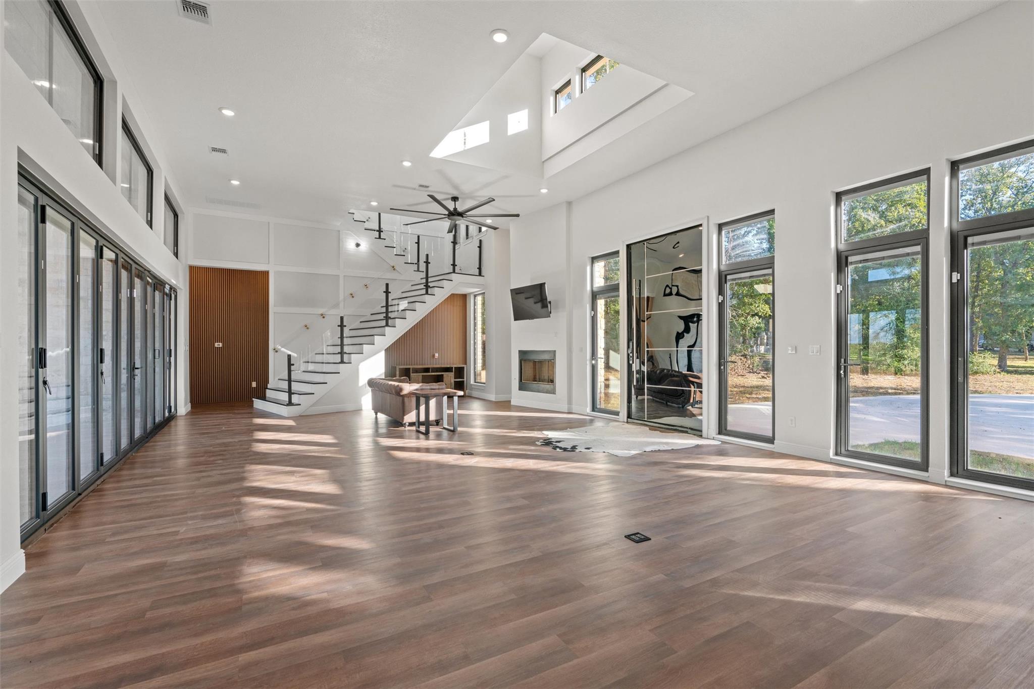 265 Maple Leaf Trl, Elgin, TX 78621