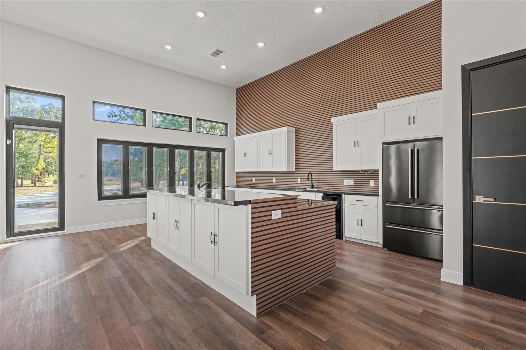 265 Maple Leaf Trl, Elgin, TX 78621