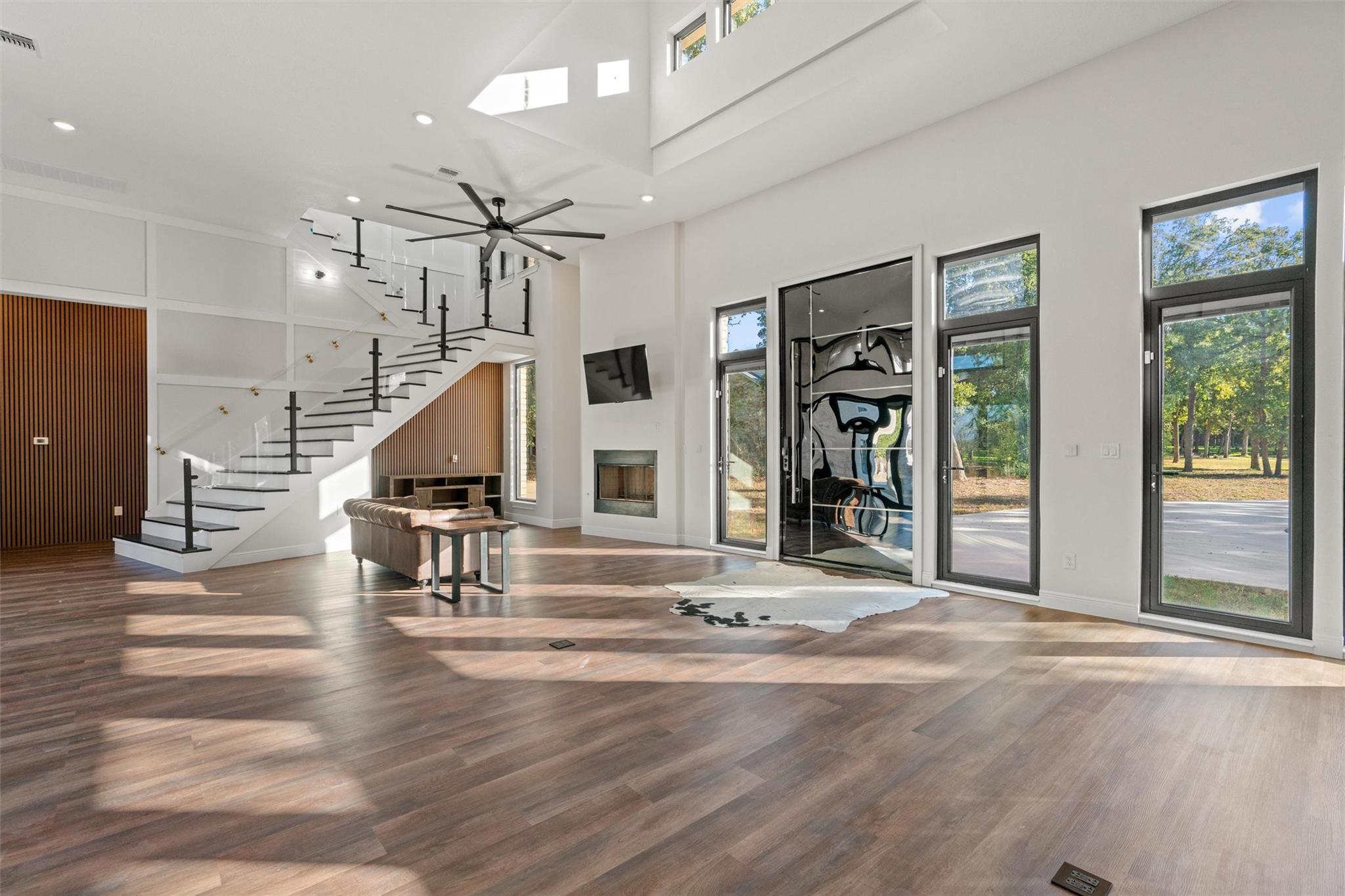 265 Maple Leaf Trl, Elgin, TX 78621