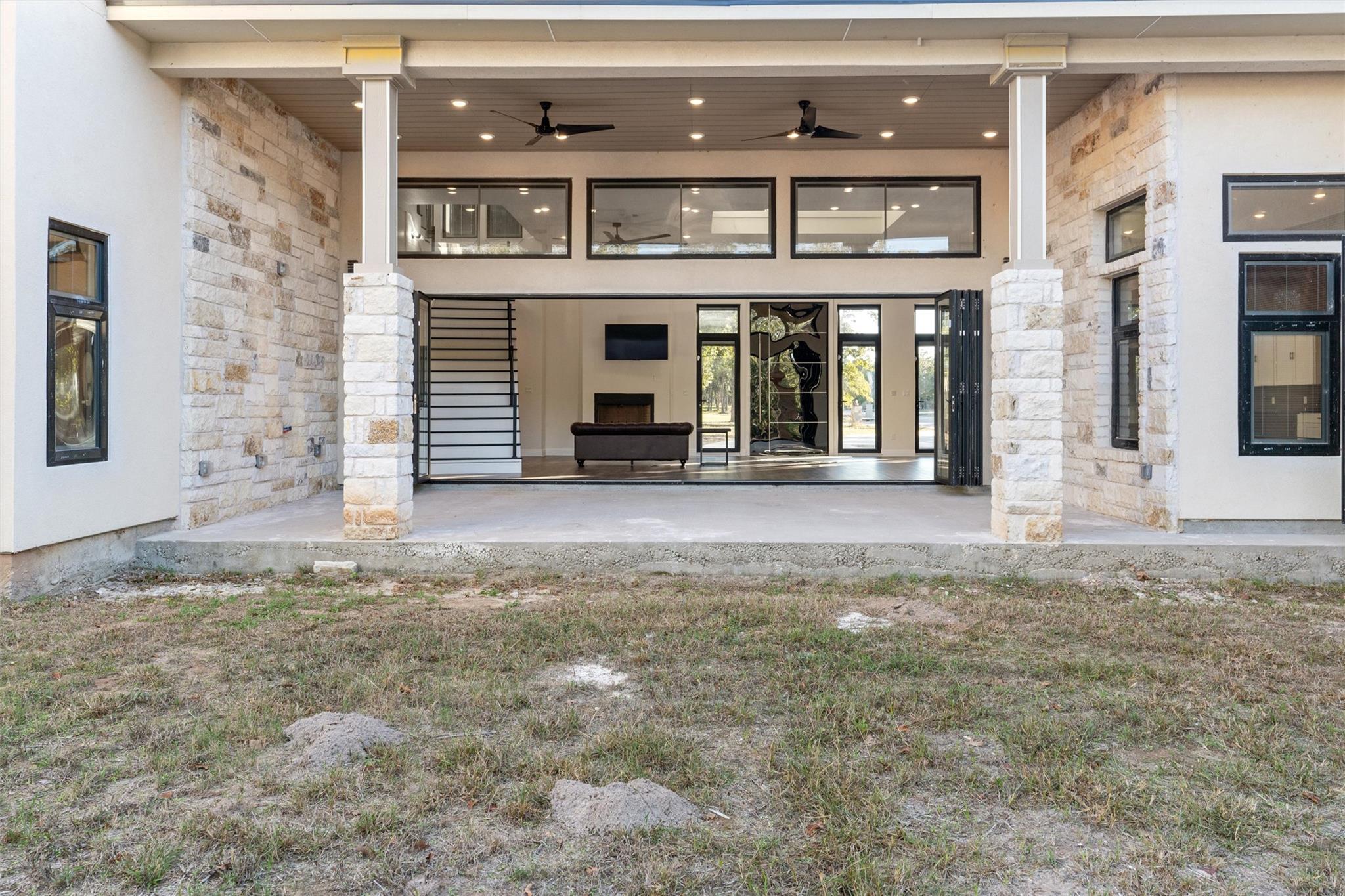 265 Maple Leaf Trl, Elgin, TX 78621