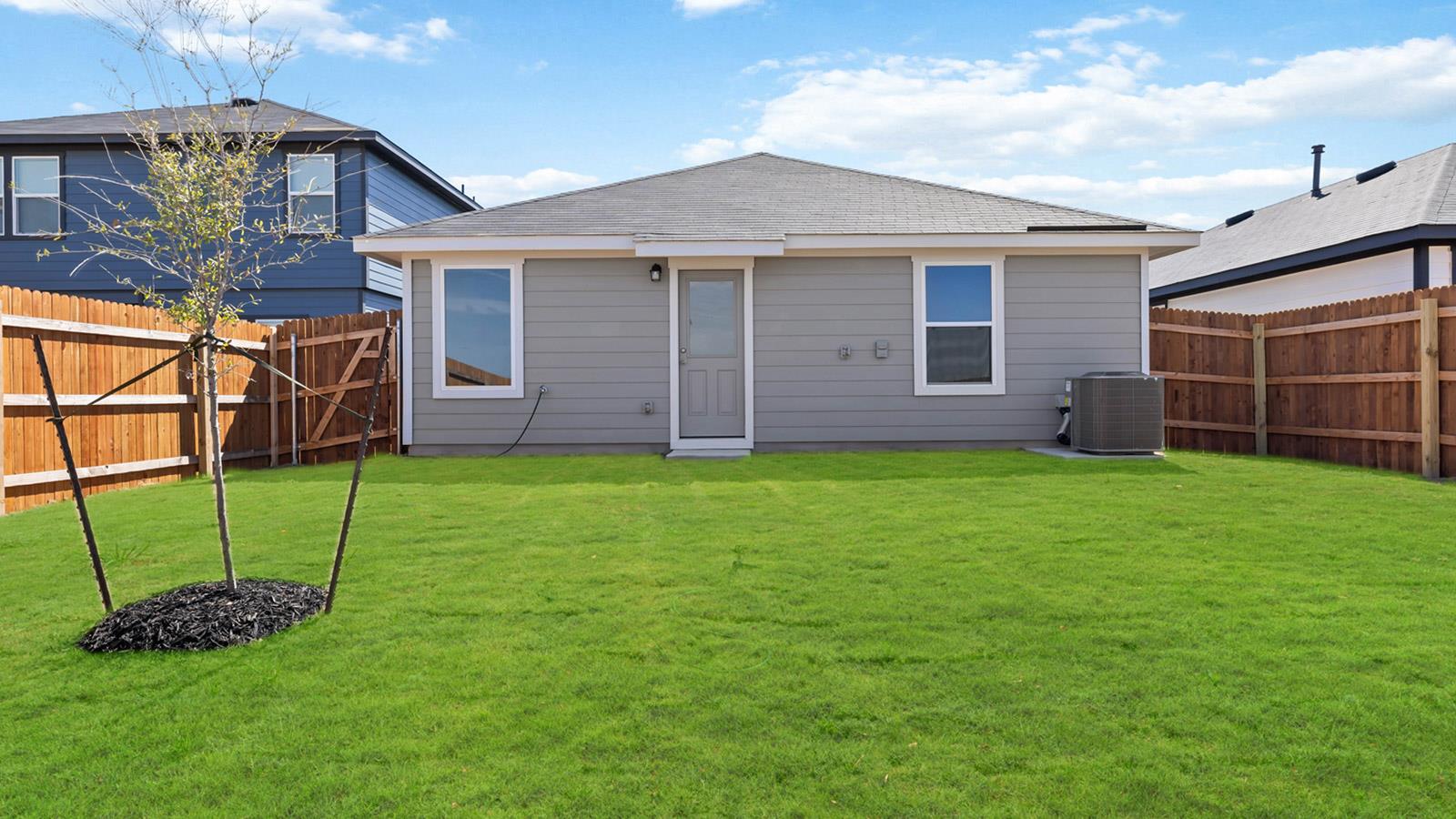 441 Sandringham Loop, Uhland, TX 78640