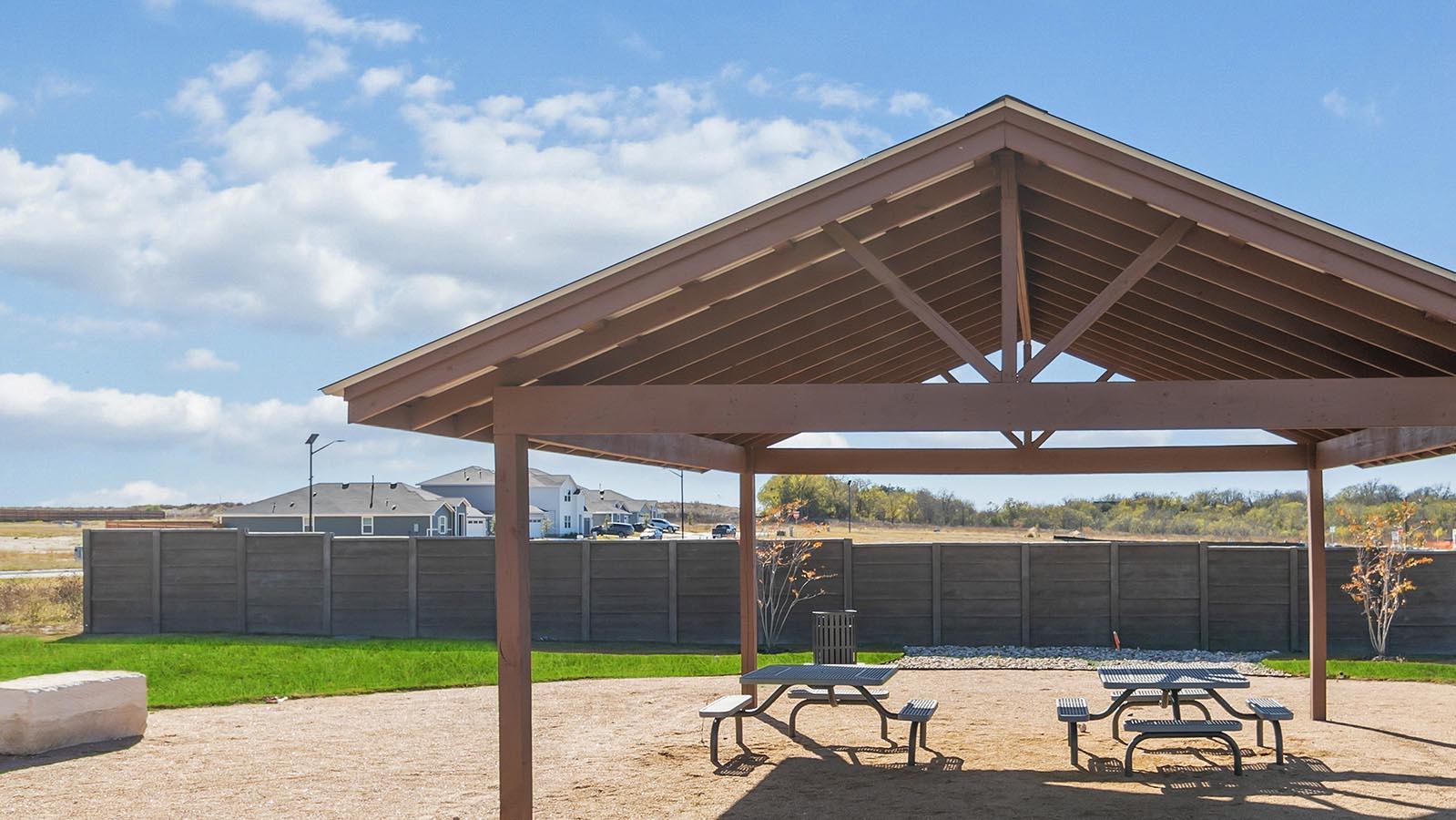 441 Sandringham Loop, Uhland, TX 78640