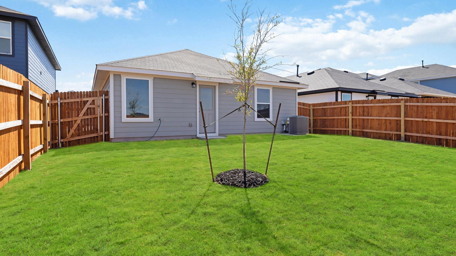 441 Sandringham Loop, Uhland, TX 78640