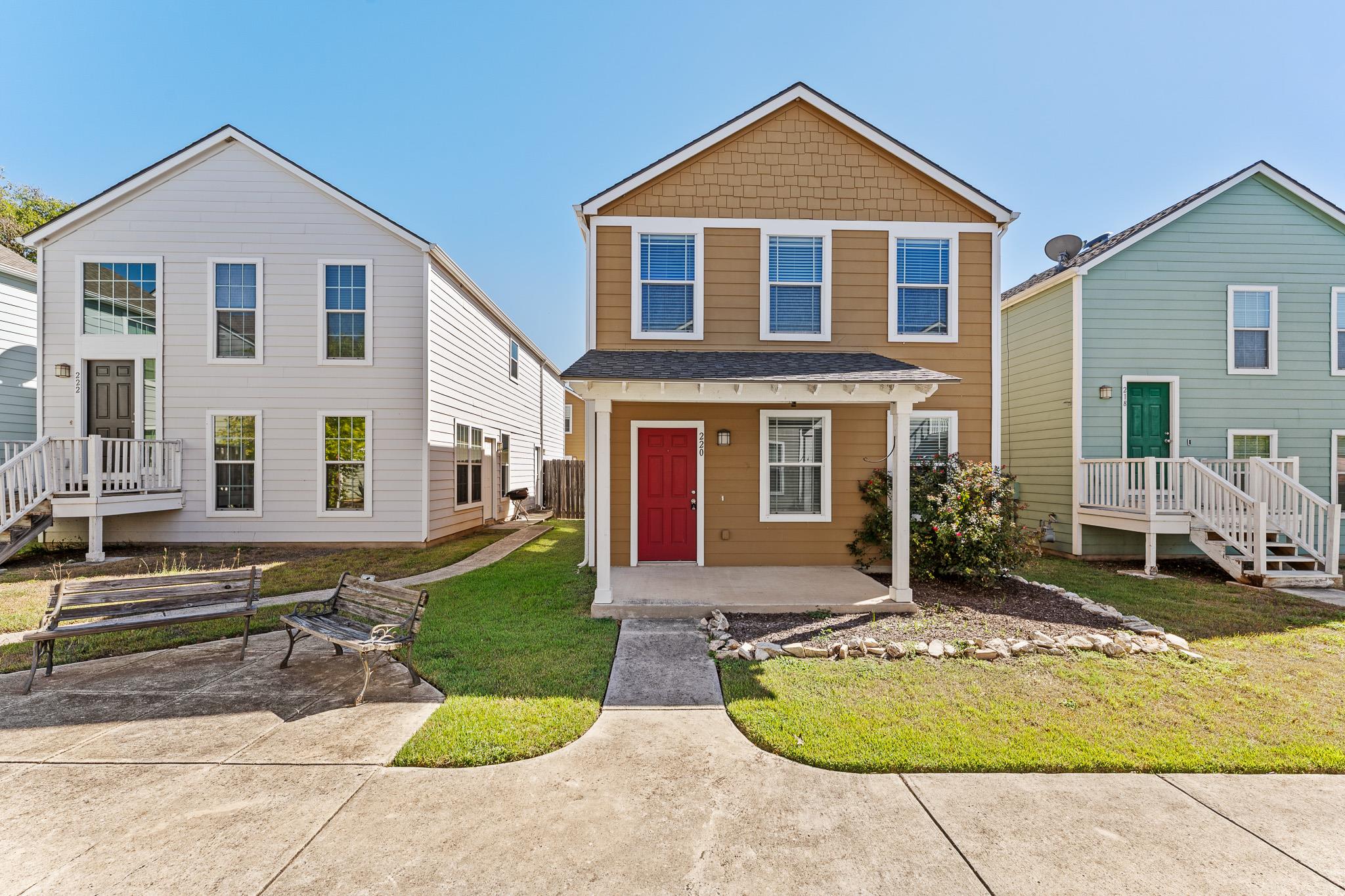 220 Trestle Tree, San Marcos, TX 78666